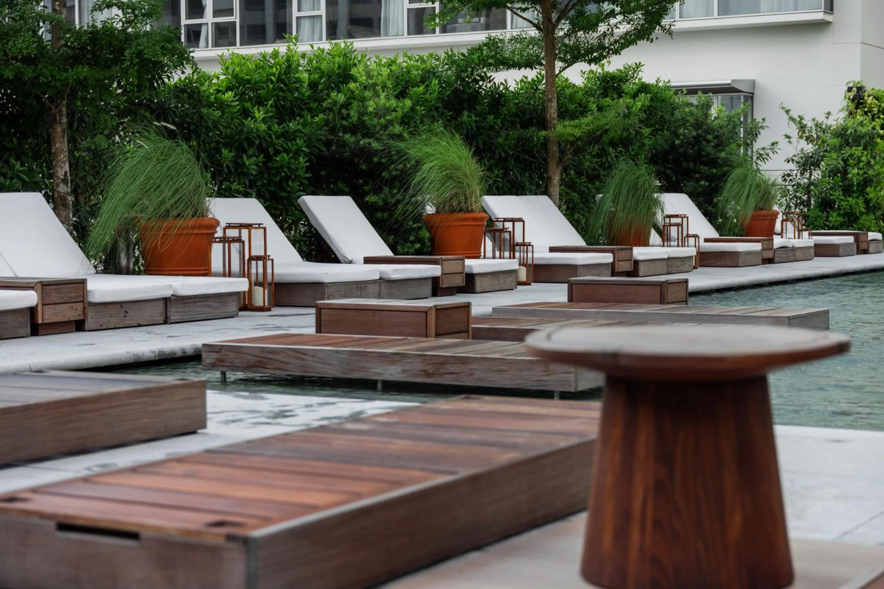 Balcony/Terrace in The Singapore EDITION