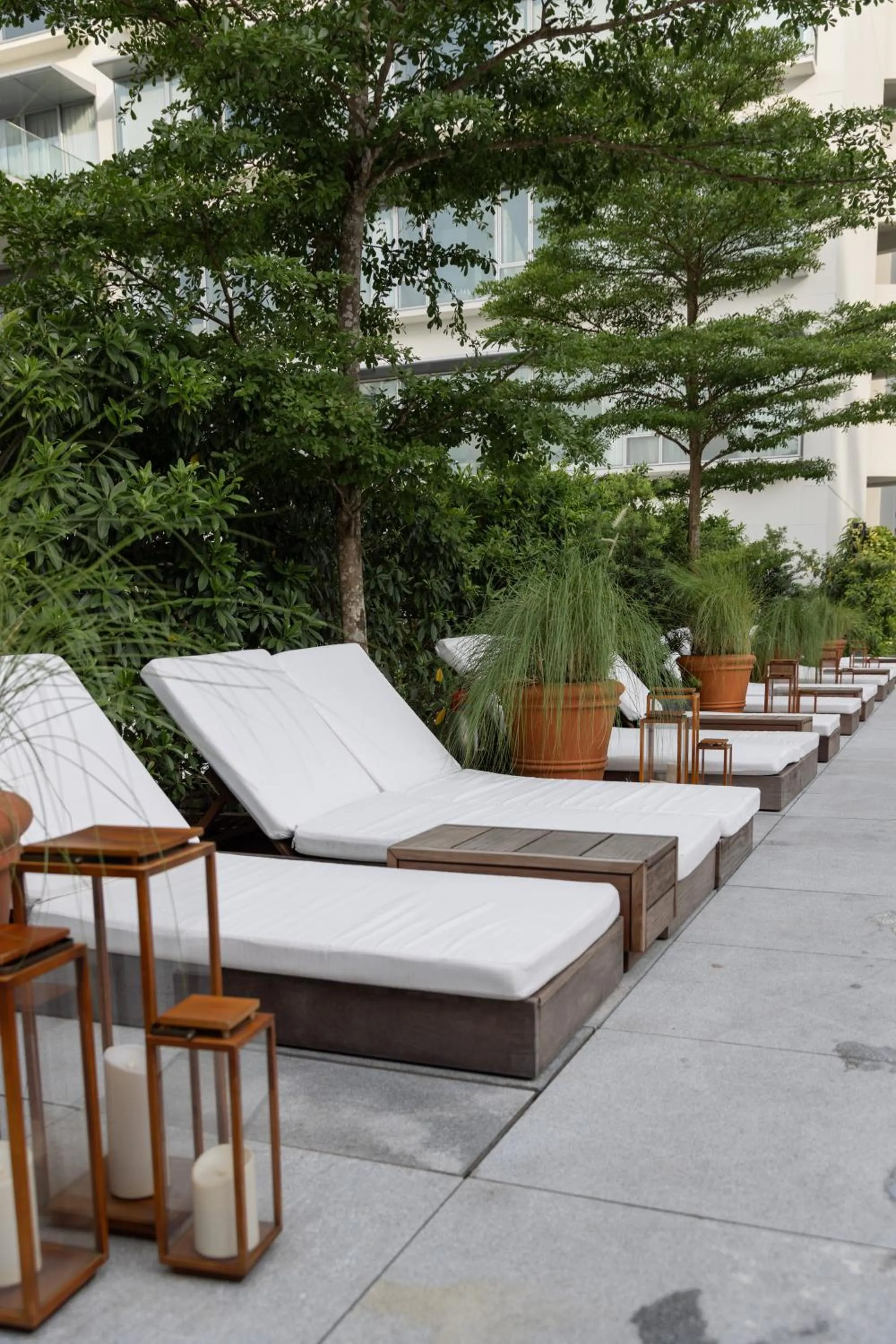 Balcony/Terrace in The Singapore EDITION