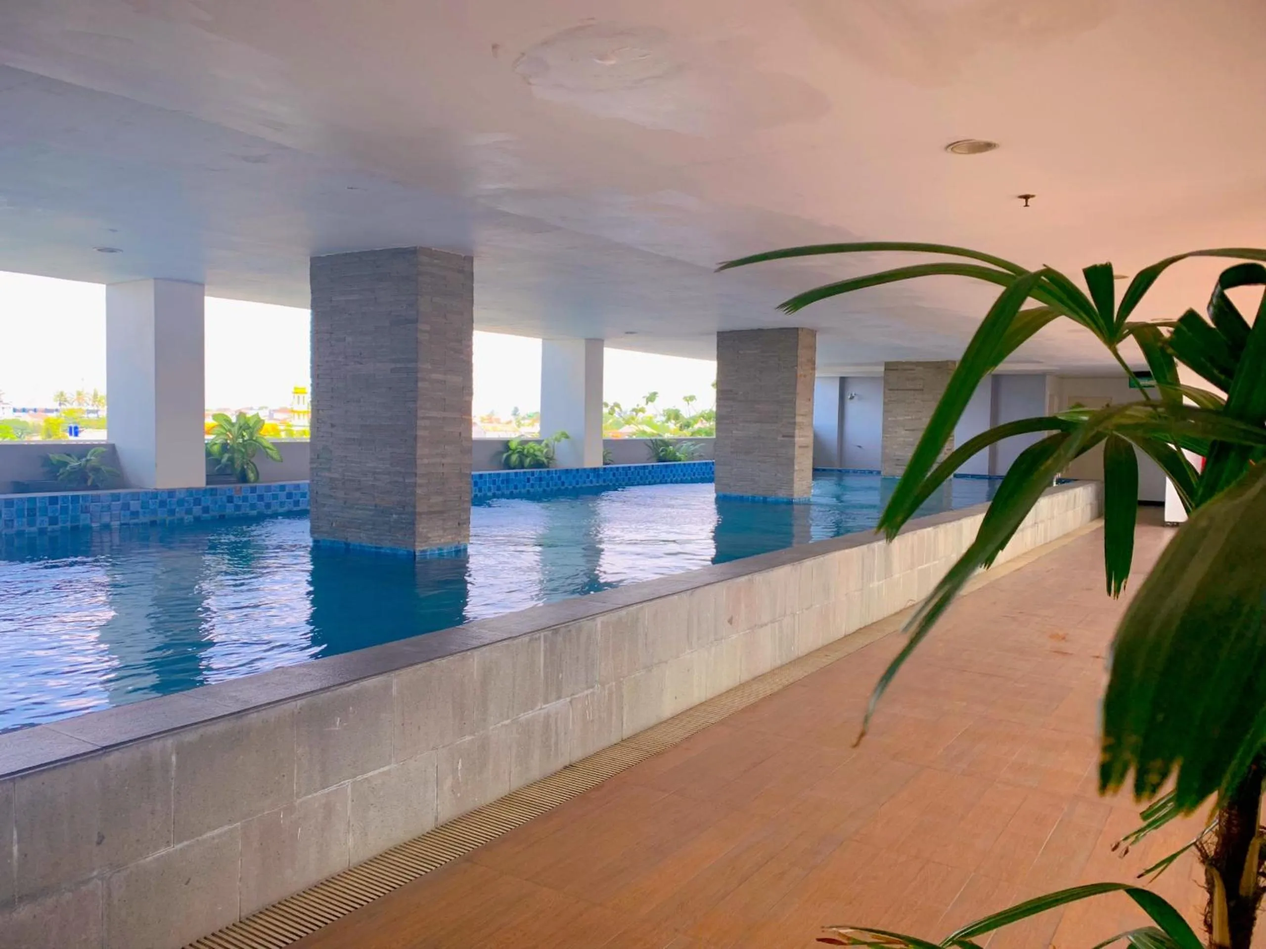 Swimming pool in Apartemen Poris 88 by Benchmark