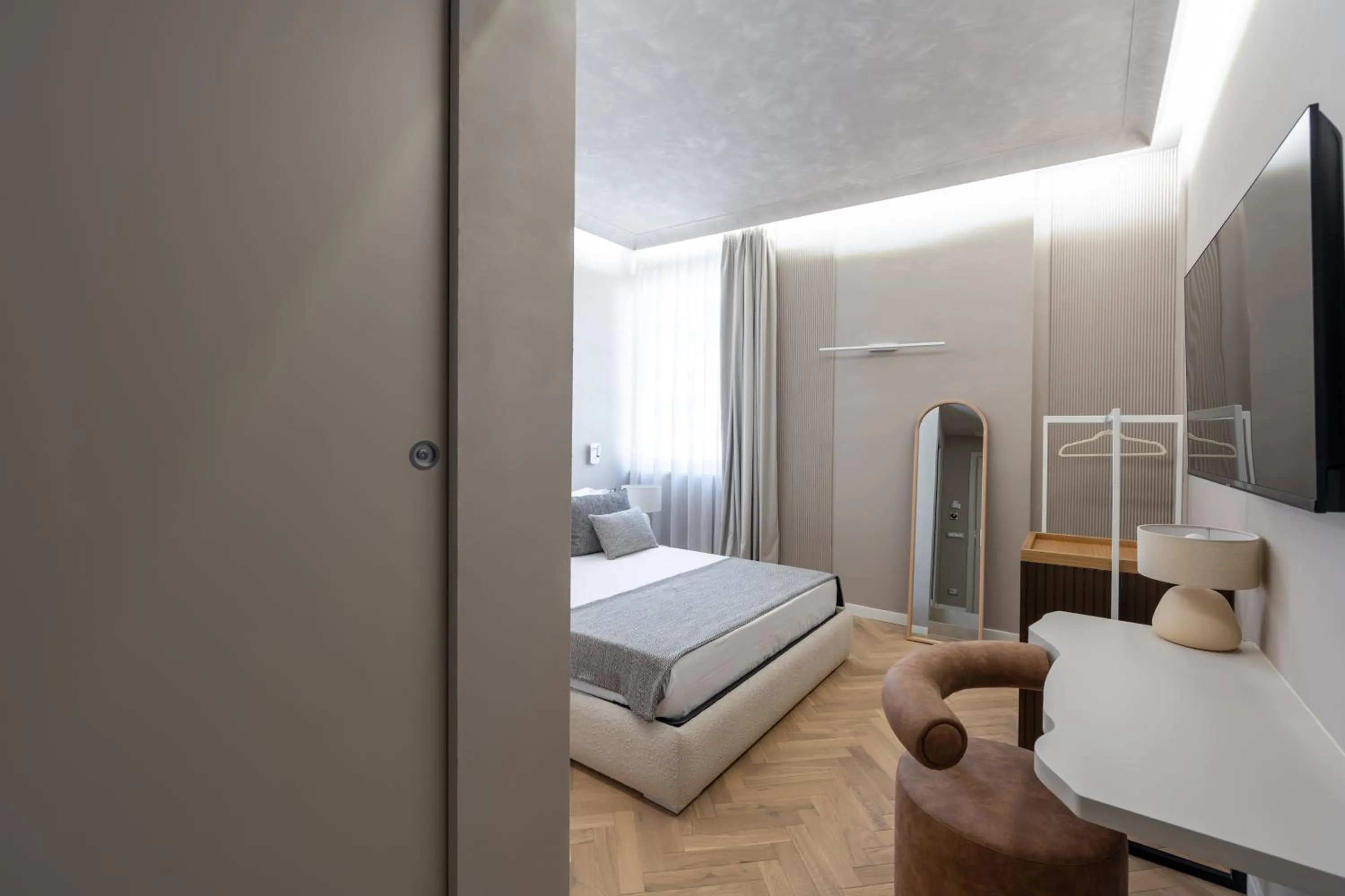 Bed in Duomo Collection