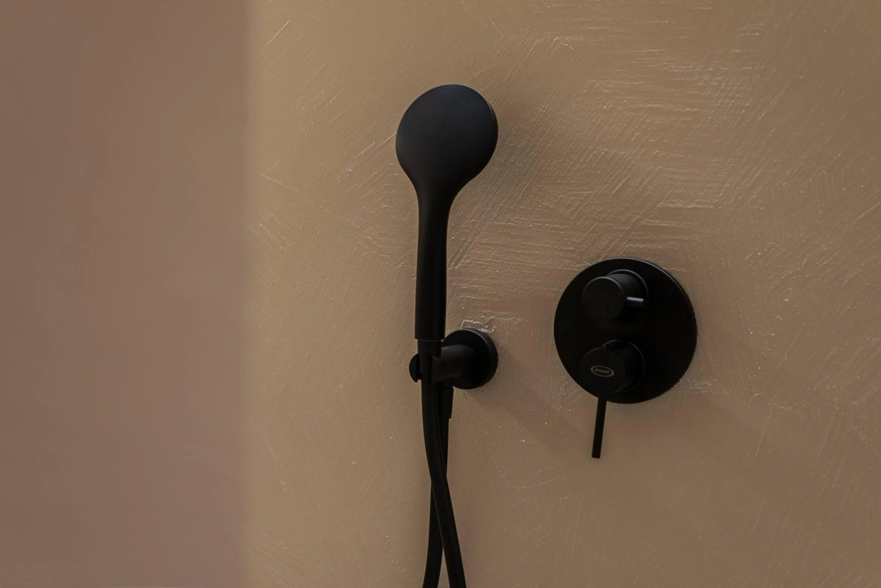 Shower in Duomo Collection