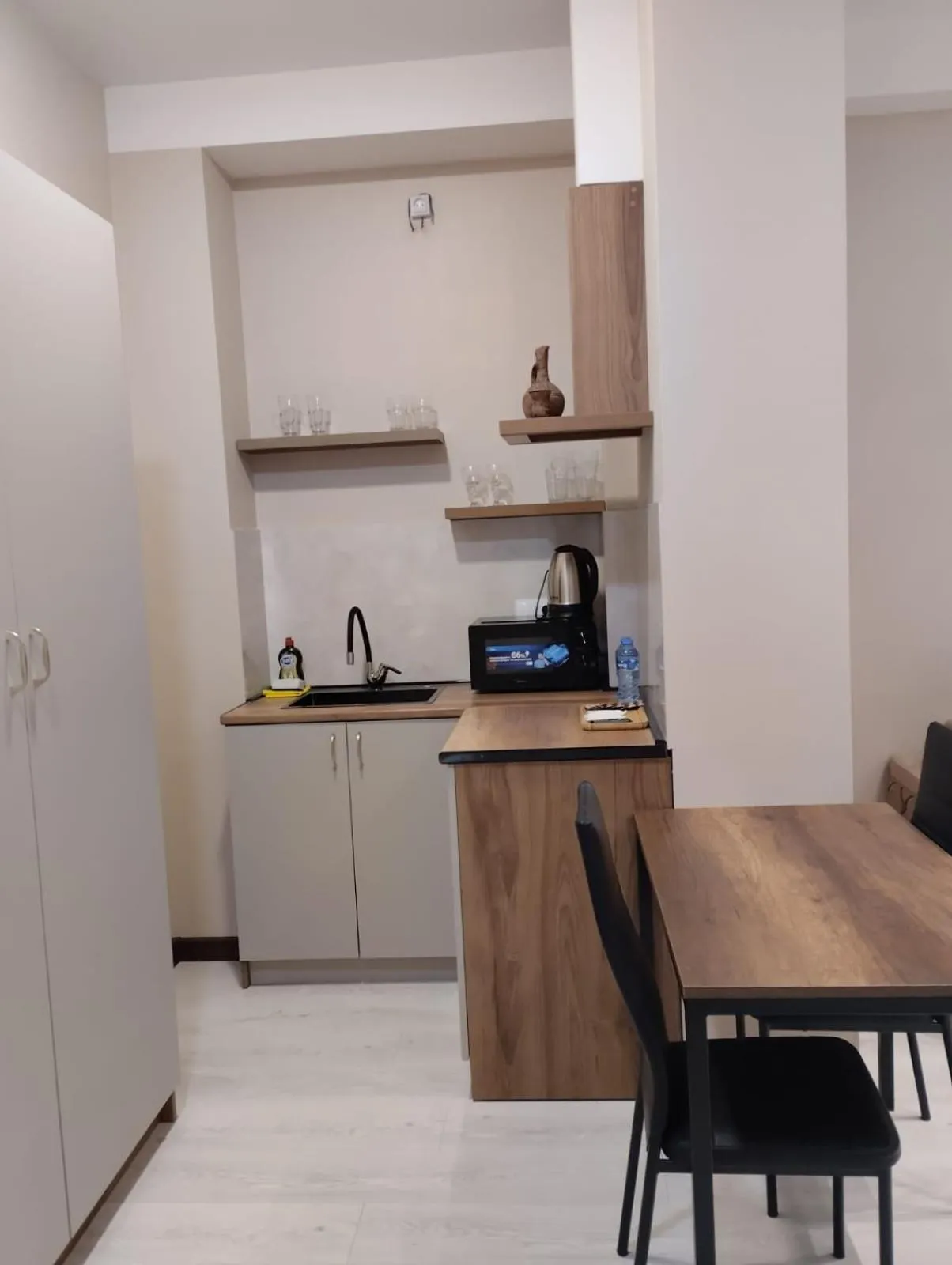 Kitchen or kitchenette in Sky by the river