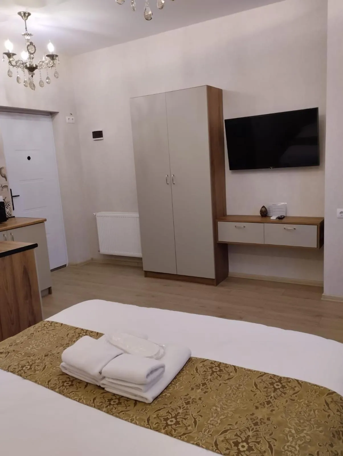 wardrobe, Bed in Sky by the river