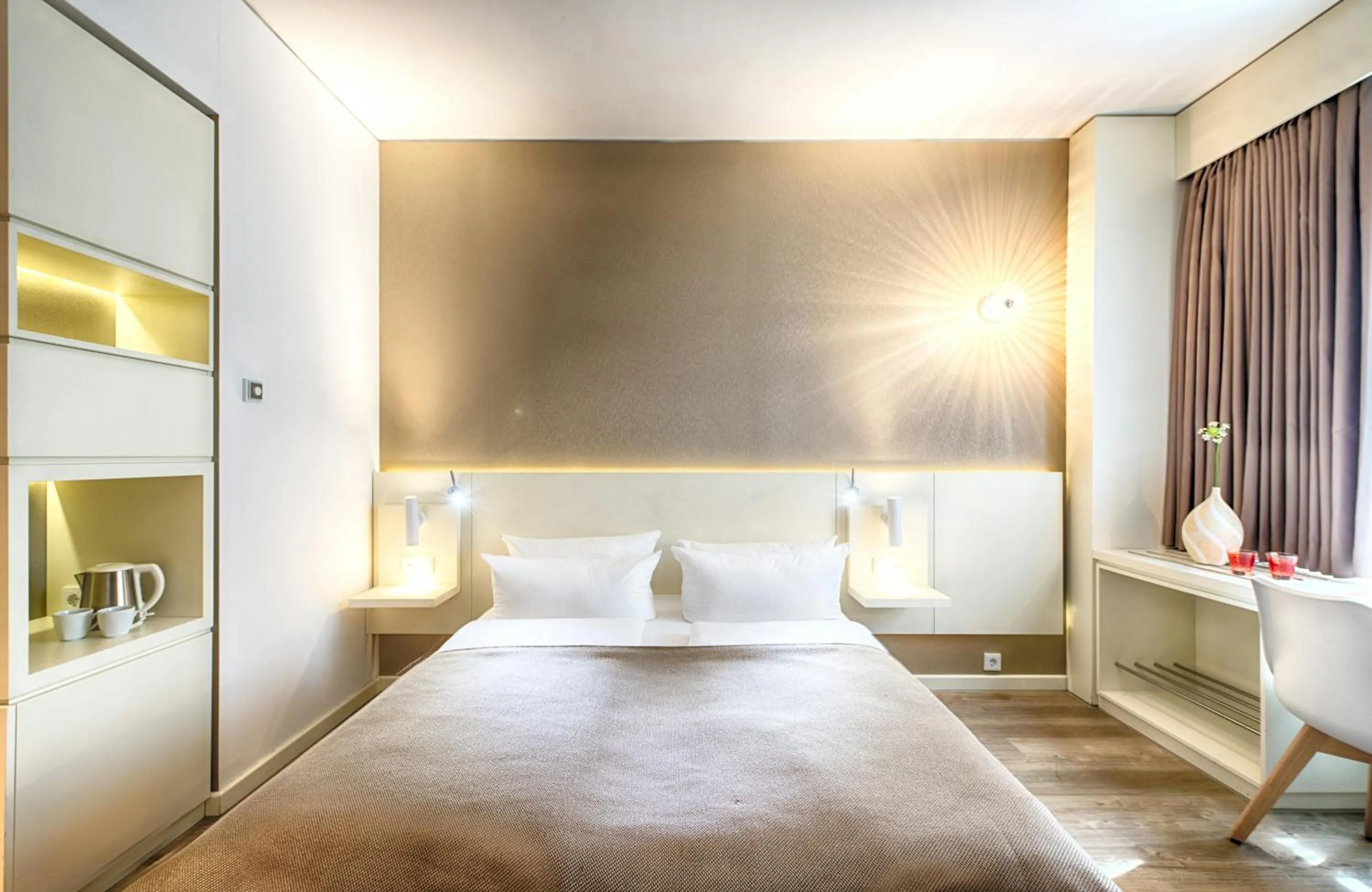 Bedroom, Bed in Leonardo Hotel Berlin Mitte