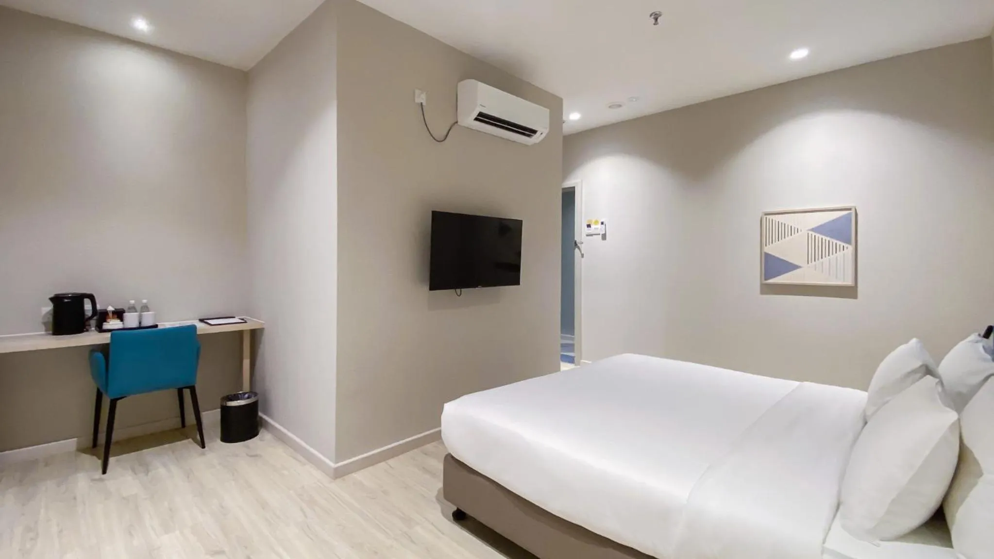 Bedroom, Bed in Fives Hotel Meldrum