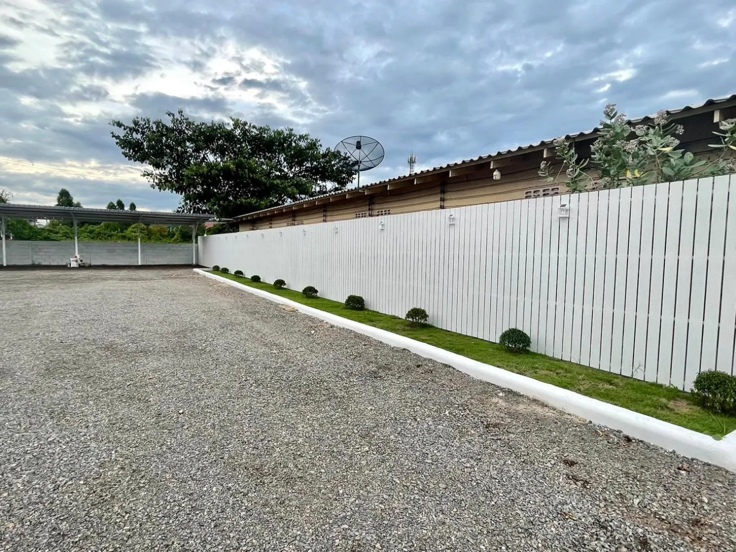 Garden view in Chanmuang Resort ชานเมืองรีสอร์ท