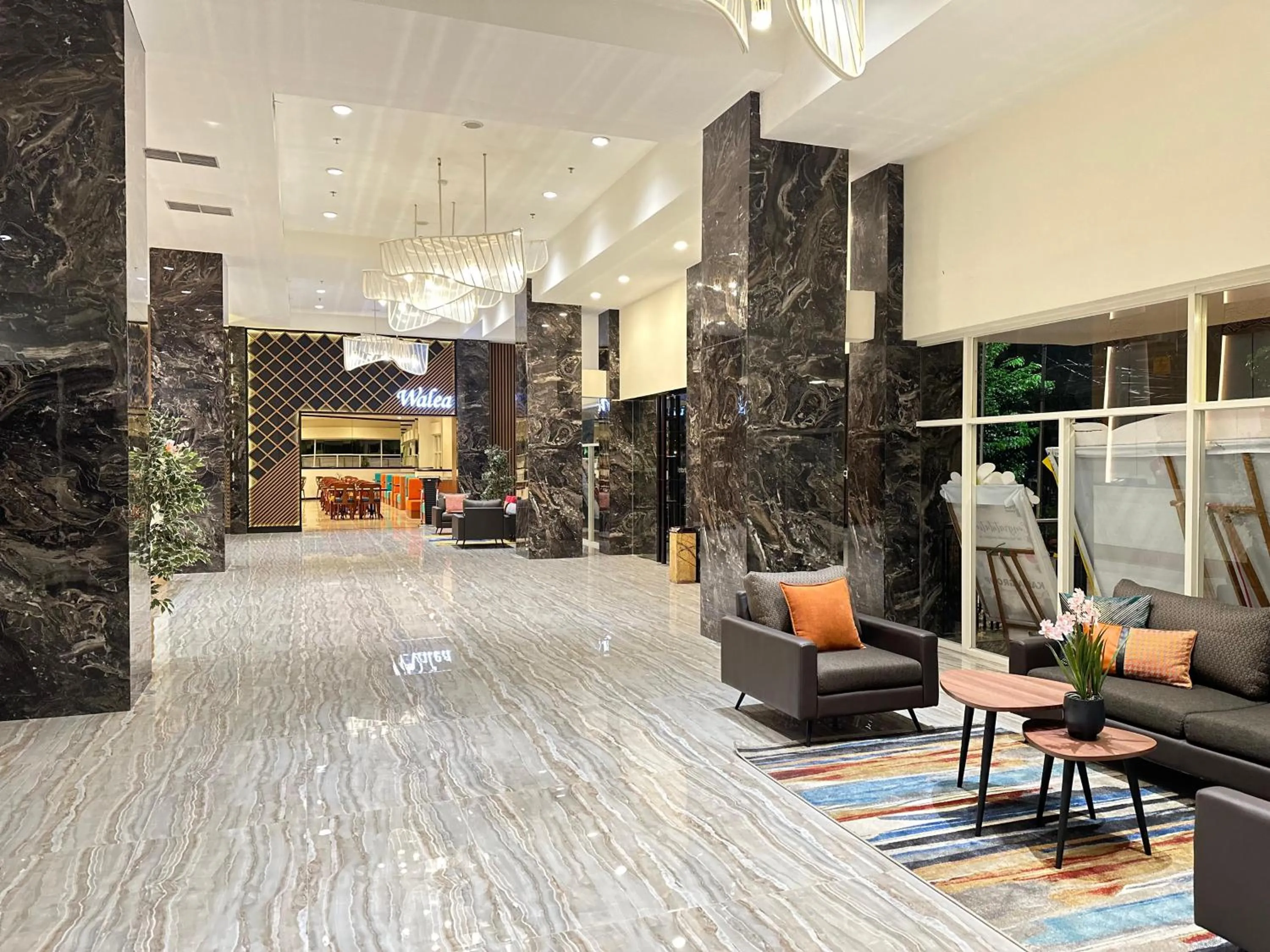 Lobby or reception in d'primahotel Jemursari Surabaya