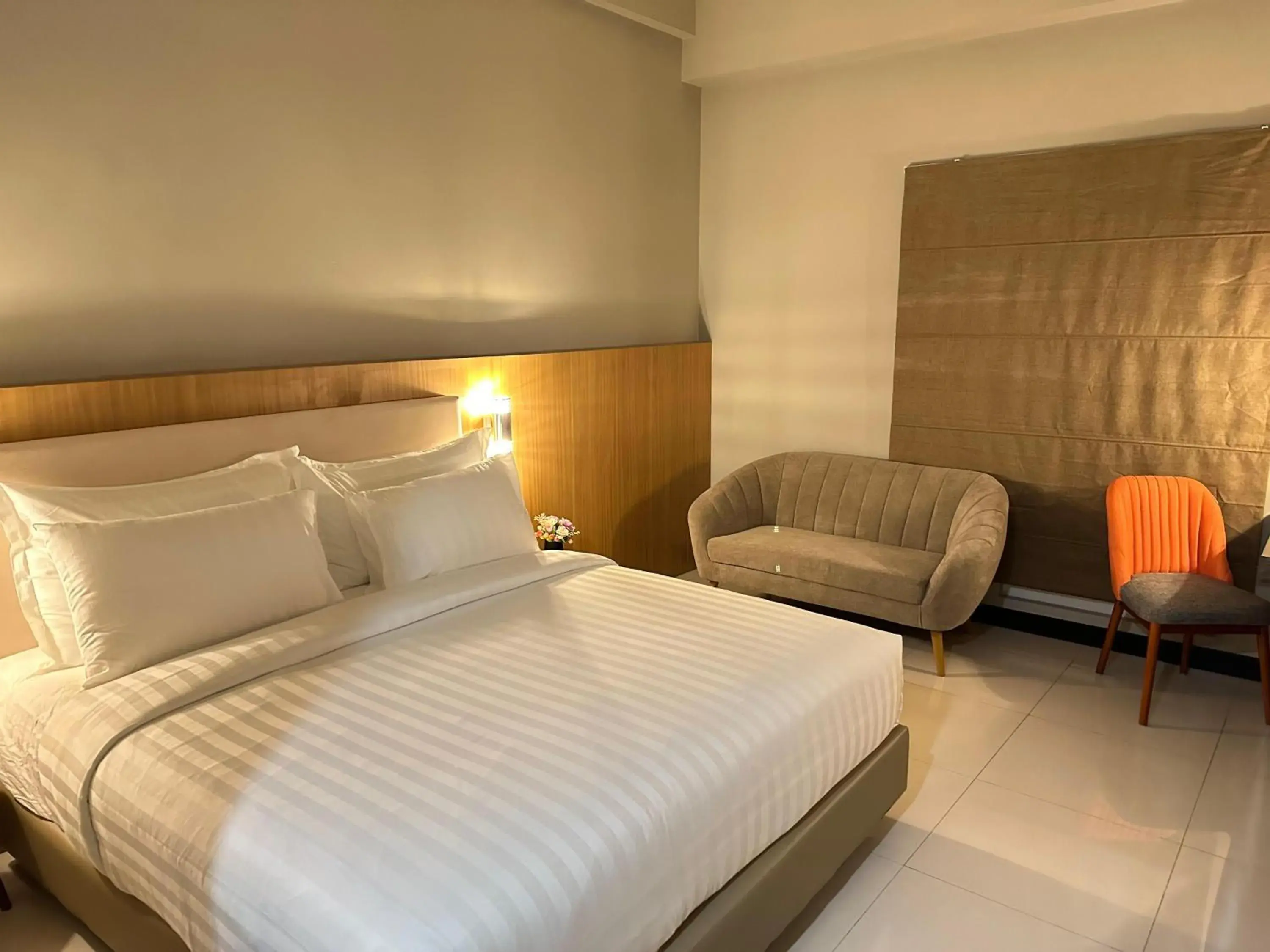 Bedroom, Bed in d'primahotel Jemursari Surabaya Bedroom, Bed in d'primahotel Jemursari Surabaya