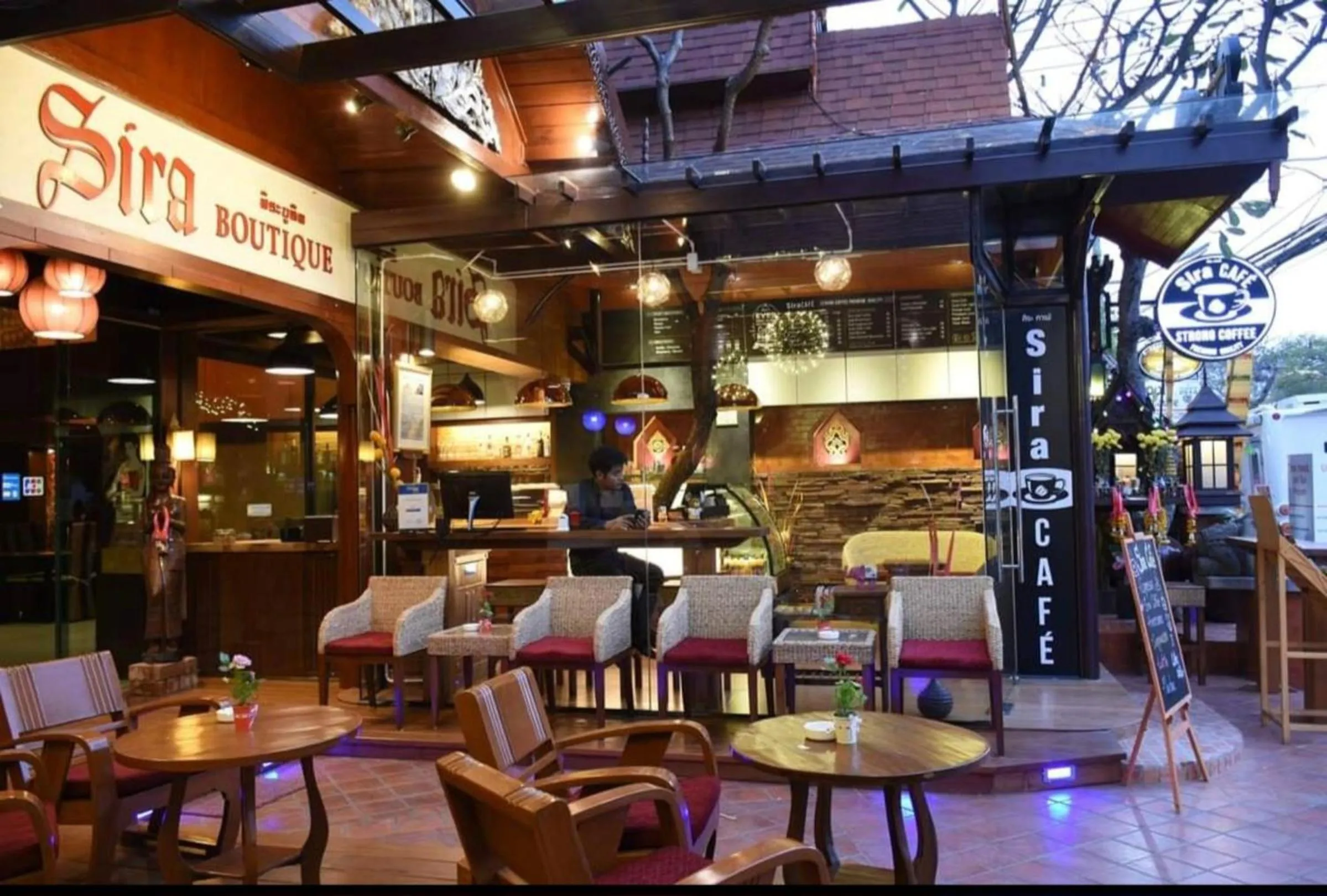 Lounge or bar in Sira Boutique Chiang Mai