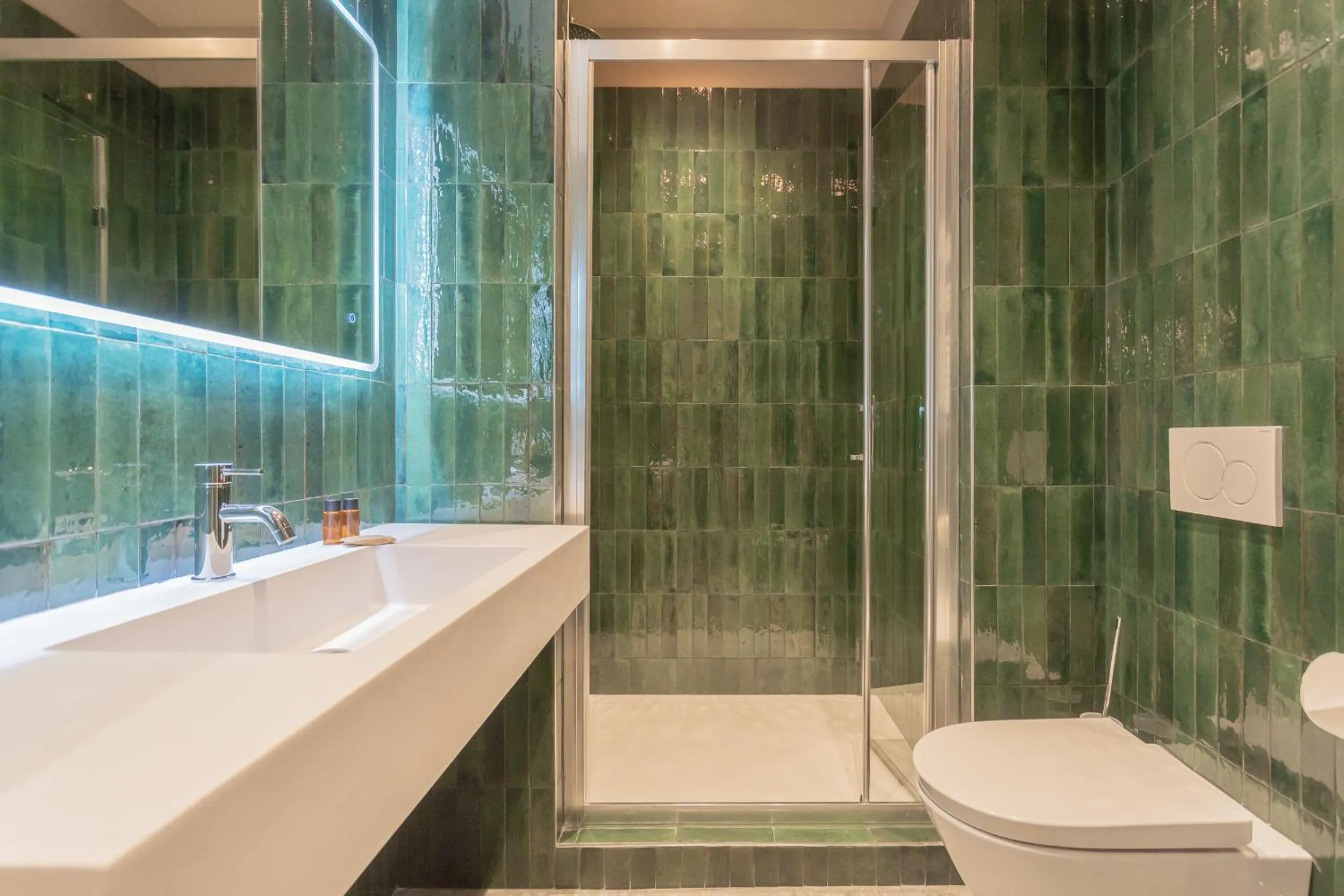 Shower in Marcello's Como Lake