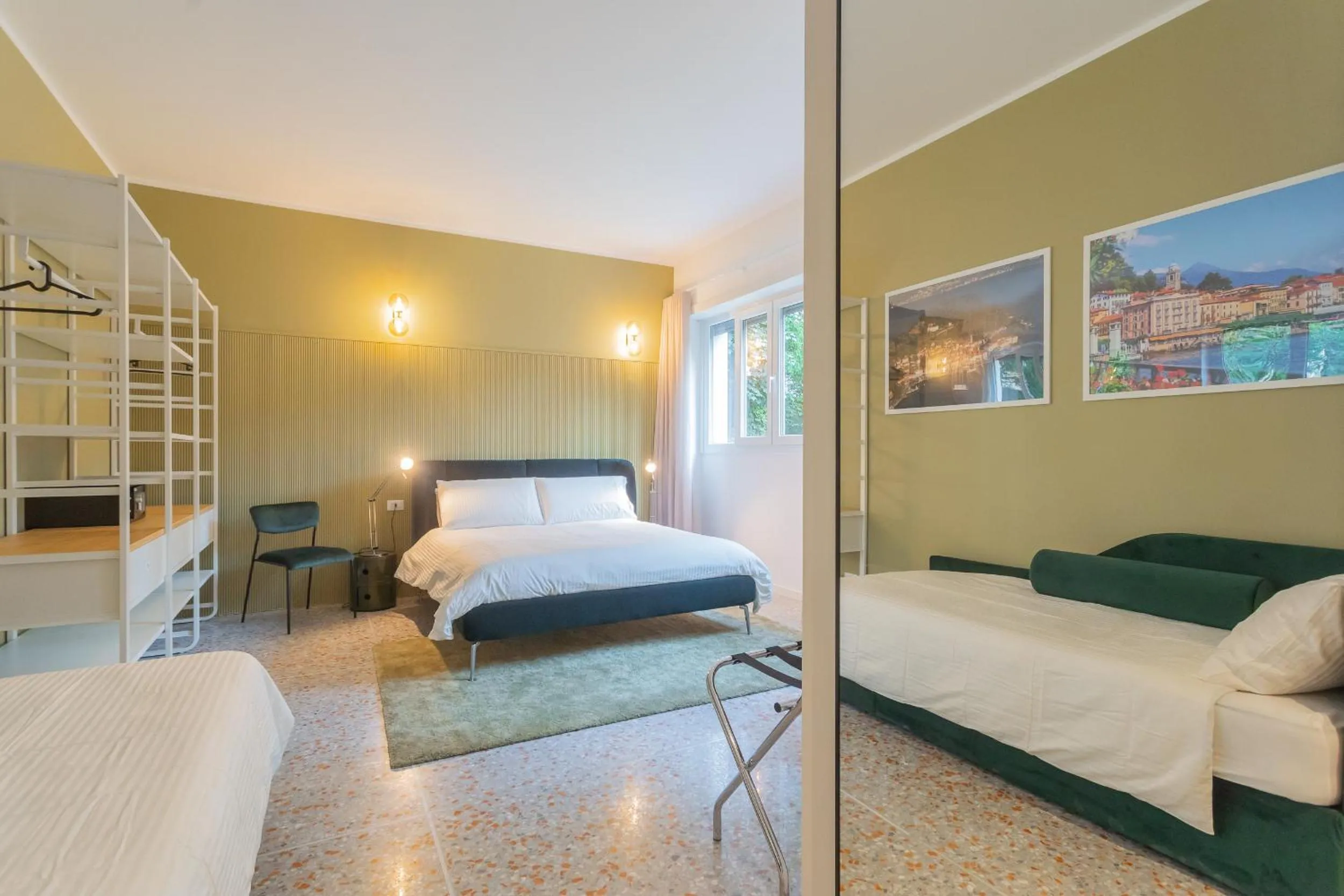 Bed in Marcello's Como Lake