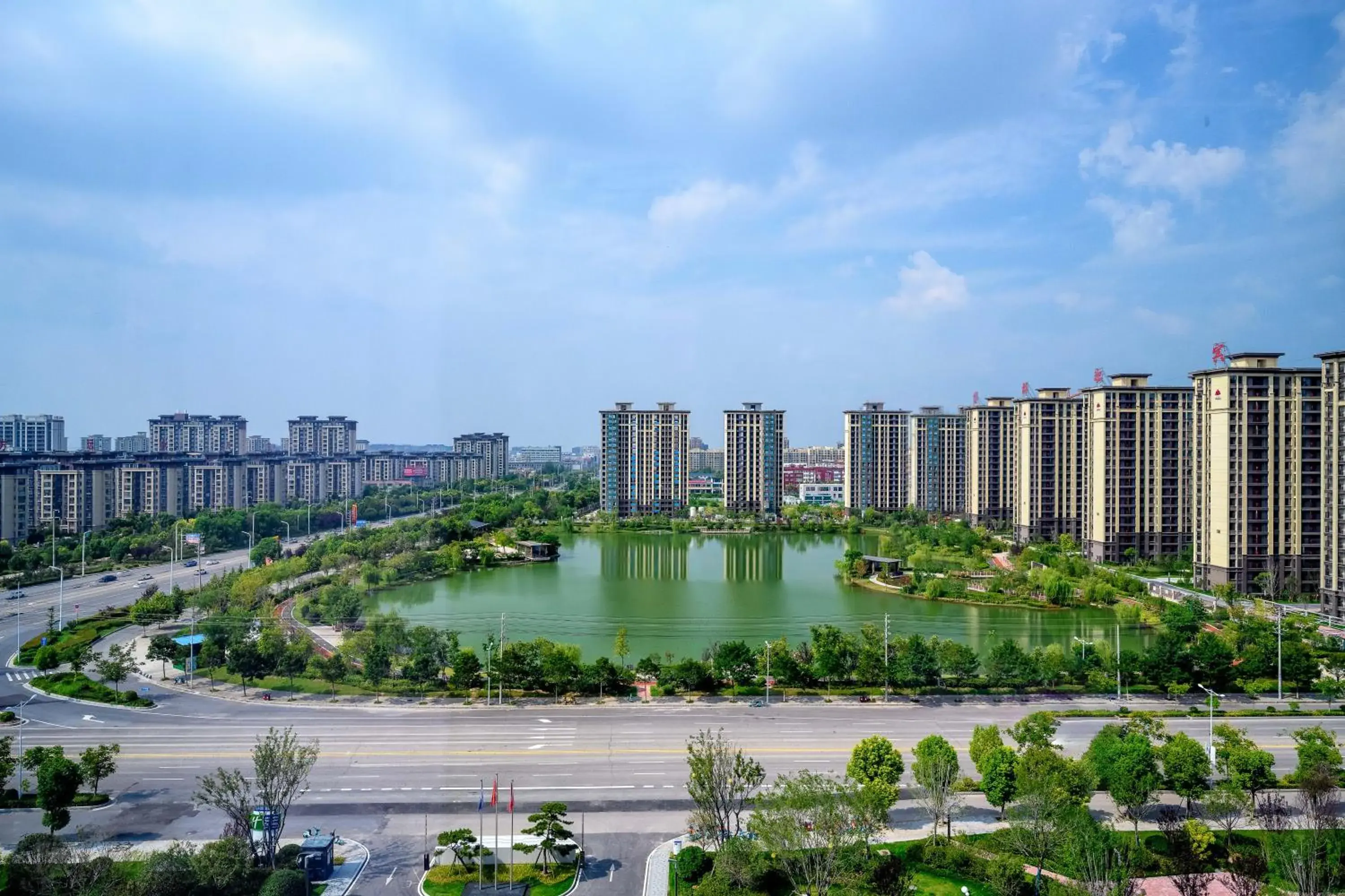 Property building in Holiday Inn Express Zhoukou Dancheng by IHG Property building in Holiday Inn Express Zhoukou Dancheng by IHG