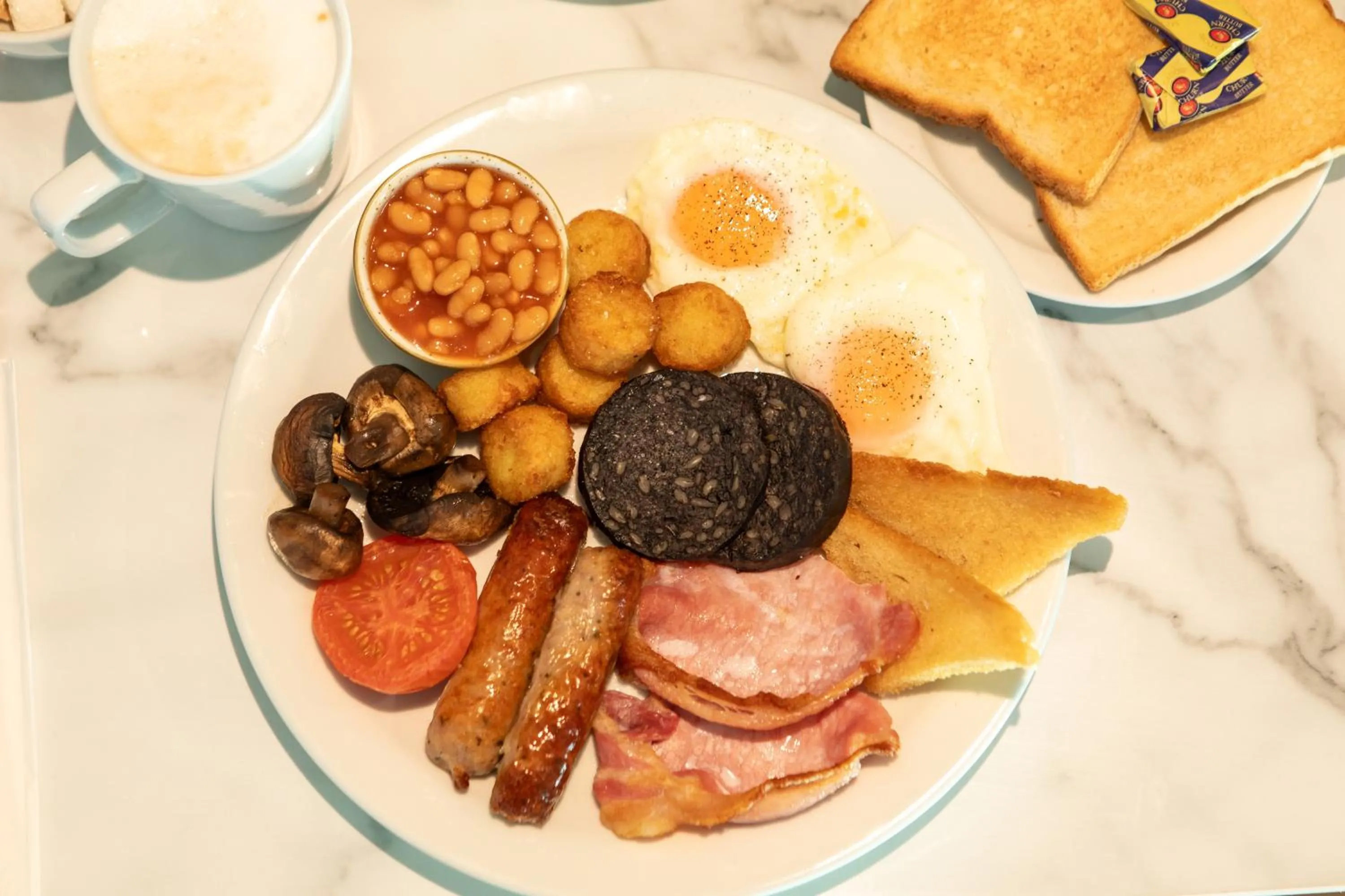 English/Irish breakfast in Holiday Inn Blackpool by IHG