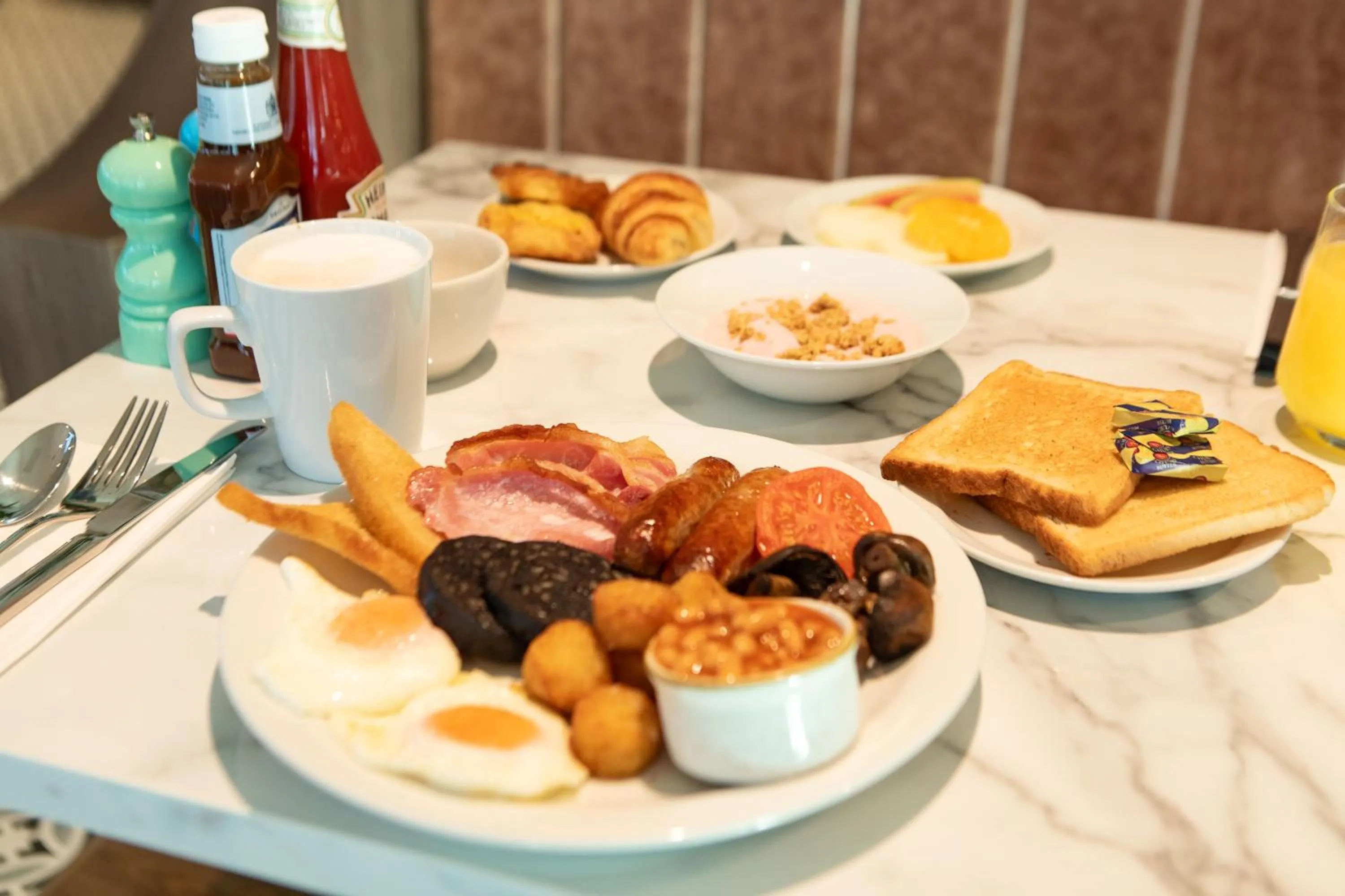 English/Irish breakfast in Holiday Inn Blackpool by IHG