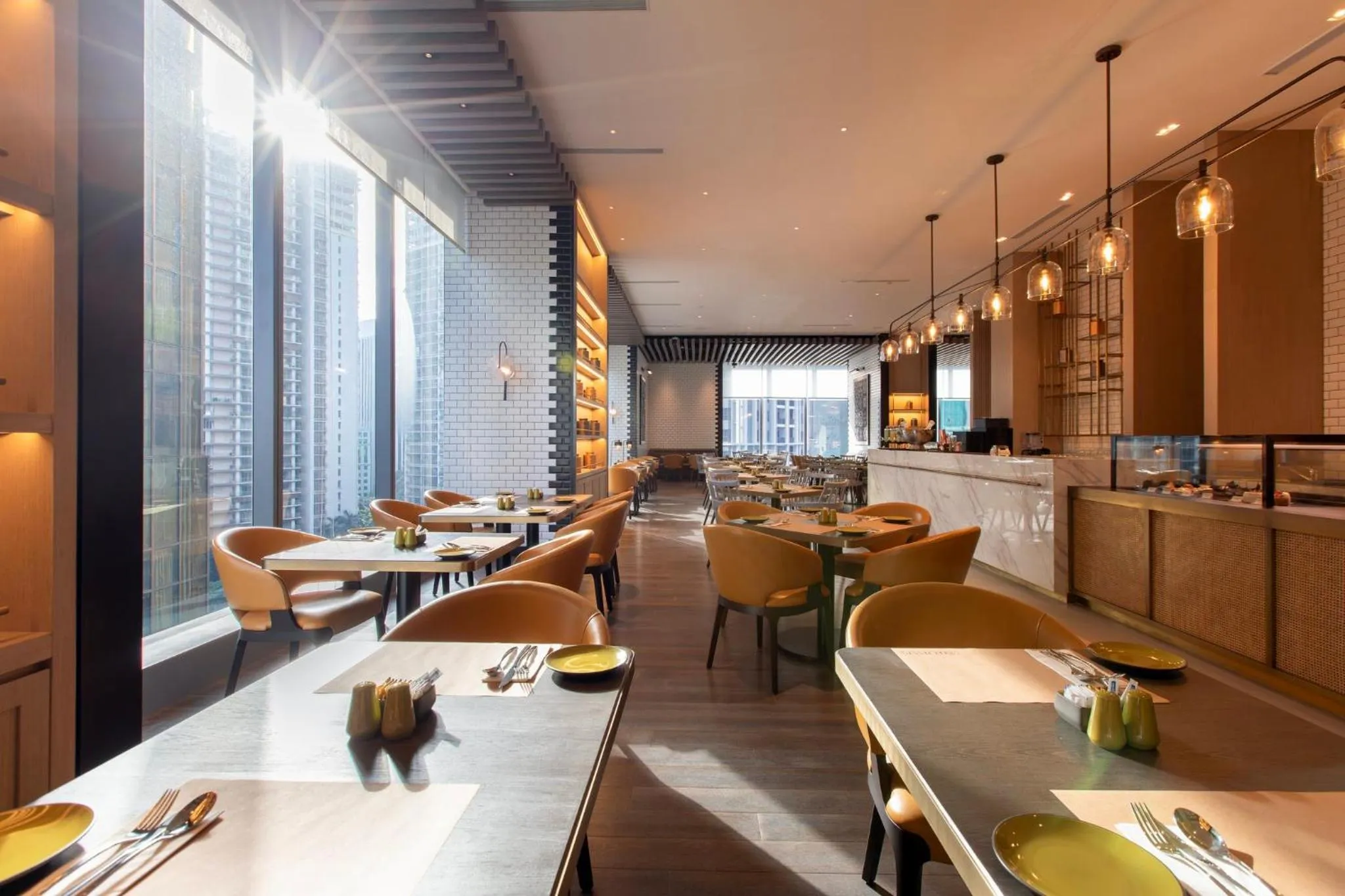 Restaurant/places to eat in Crowne Plaza Kuala Lumpur City Centre by IHG