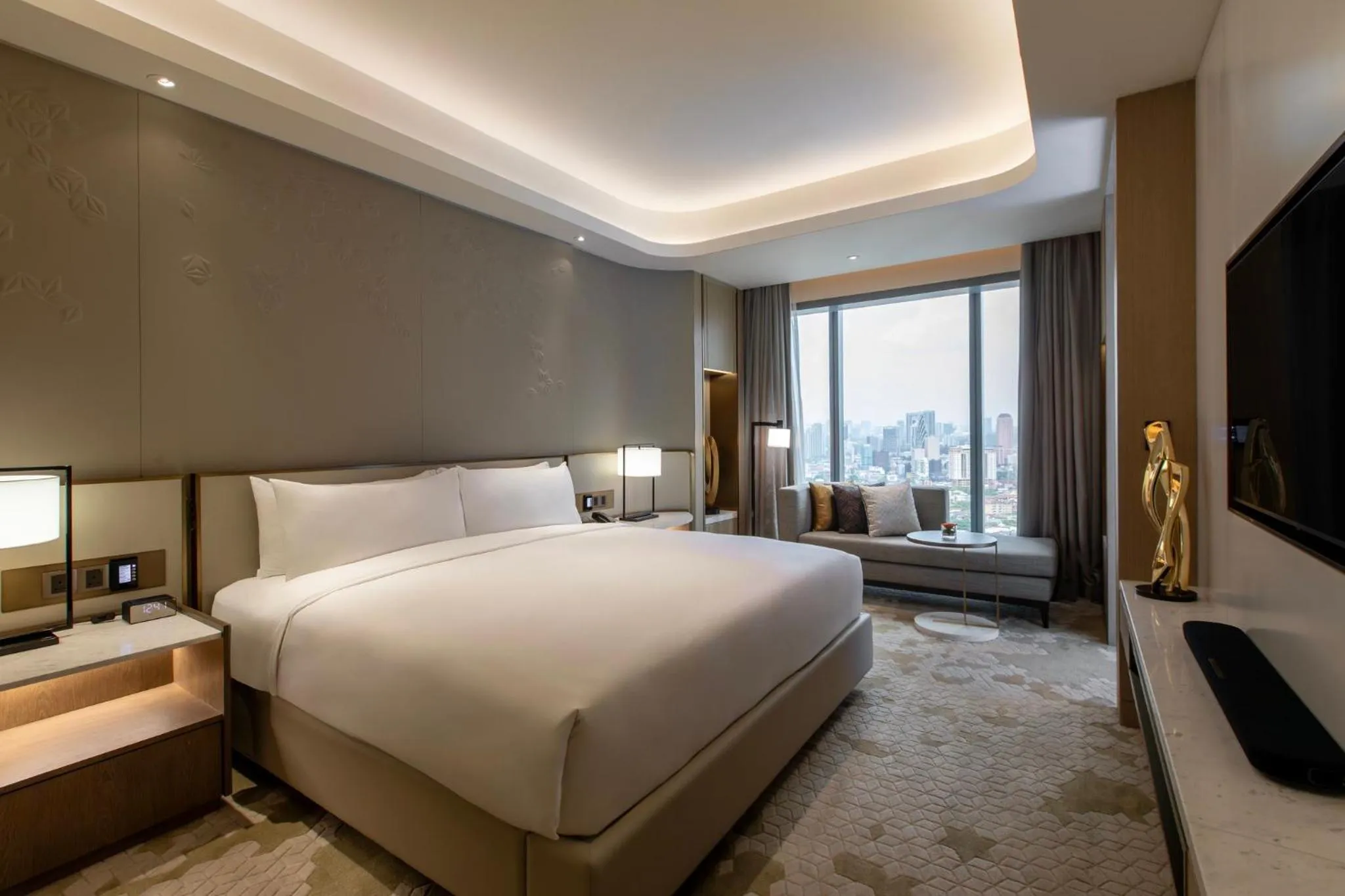 Photo of the whole room, Bed in Crowne Plaza Kuala Lumpur City Centre by IHG