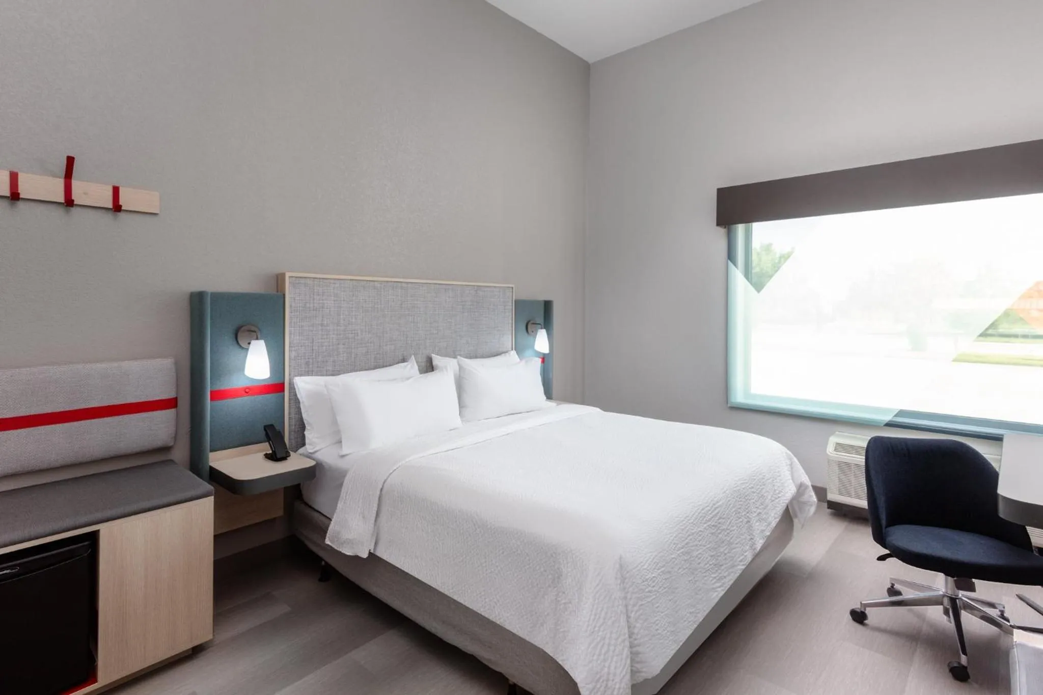 Photo of the whole room, Bed in avid hotel North Platte by IHG