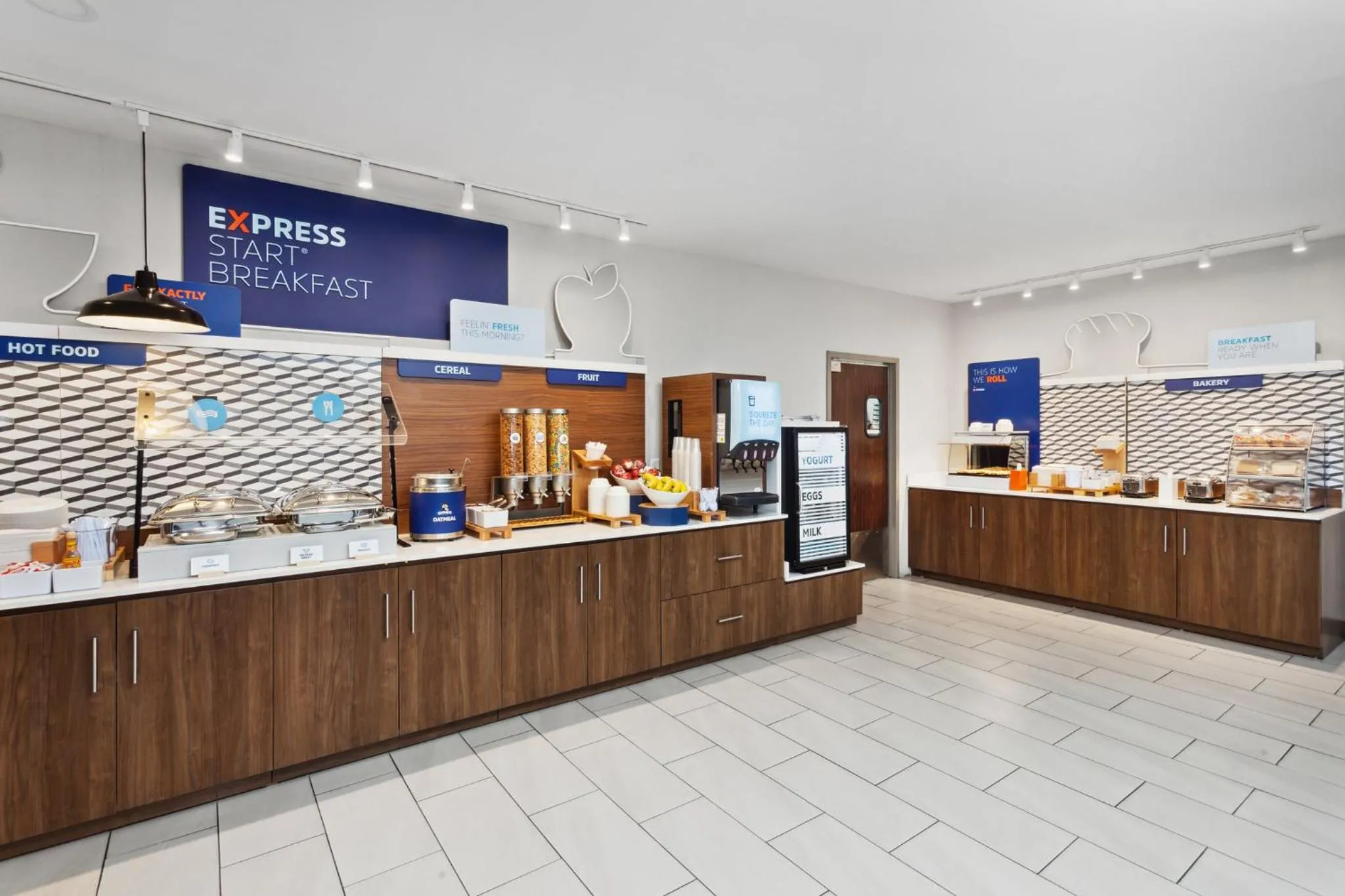 Restaurant/places to eat in Holiday Inn Express Fremont by IHG