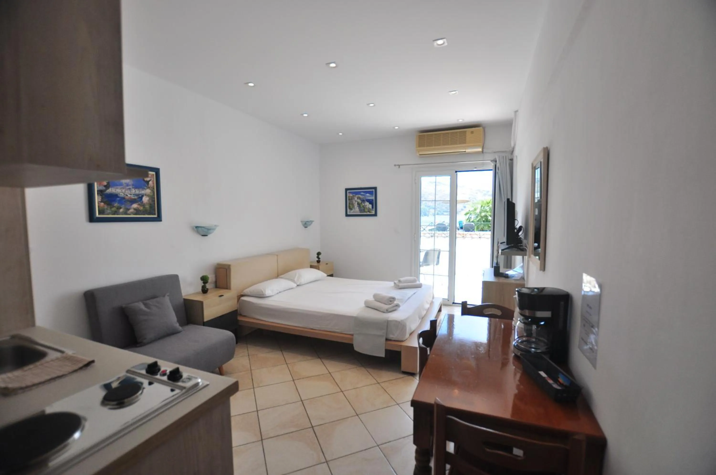 Bedroom, Bed in Villa Nelli
