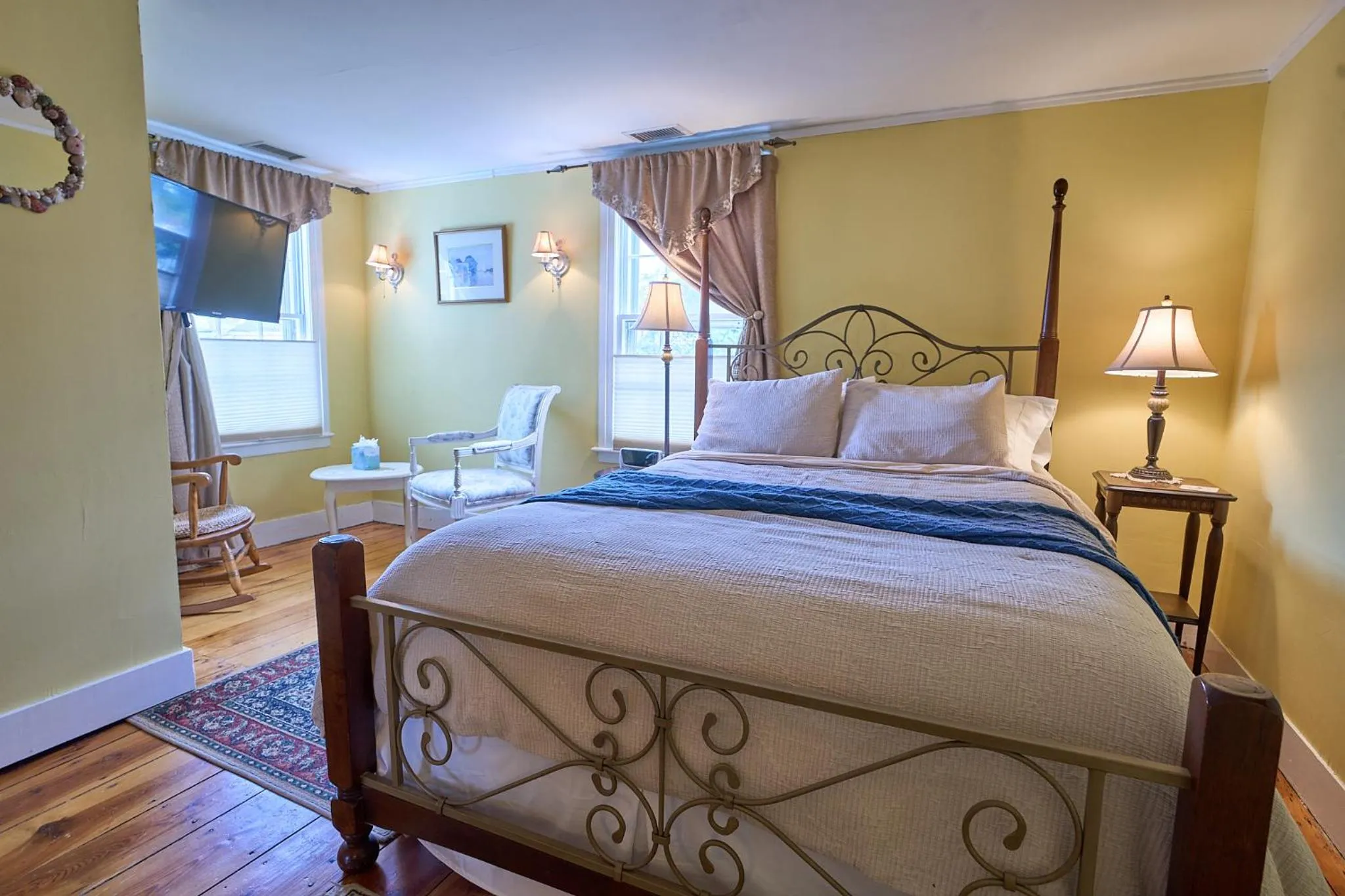 Bed in Scranton Seahorse Inn