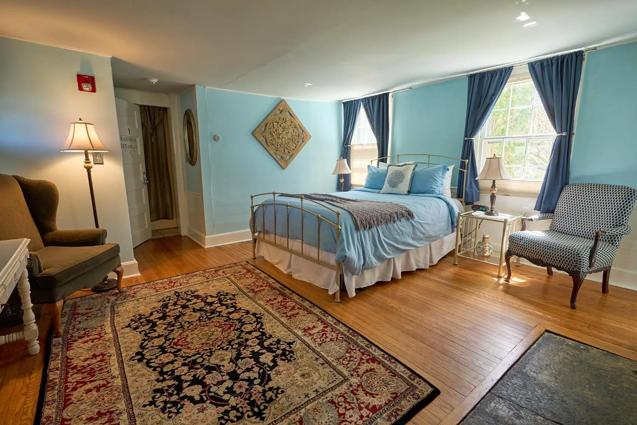 Bed in Scranton Seahorse Inn