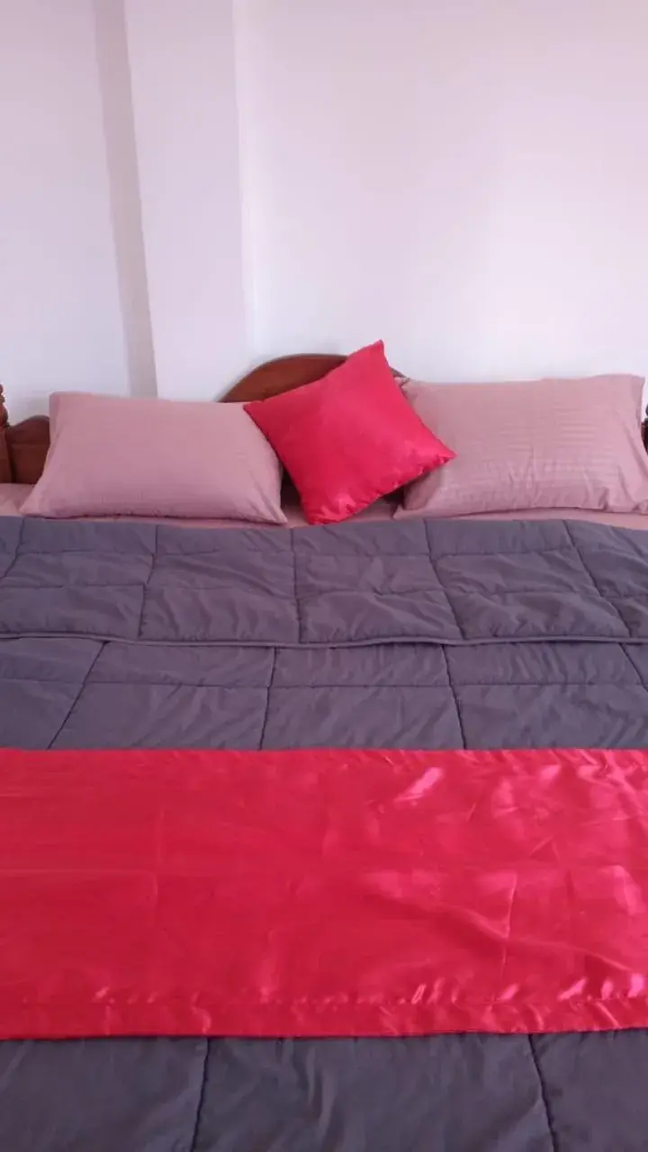 Luxury Triple Room - single occupancy in Frosty Heaven Guest House Luxury Triple Room - single occupancy in Frosty Heaven Guest House