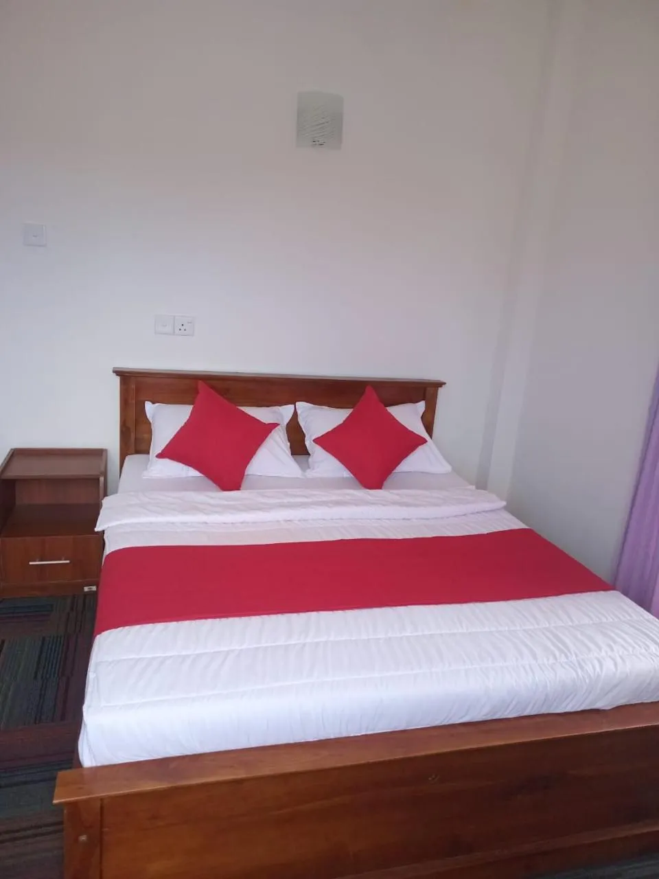 Bed in Frosty Heaven Guest House
