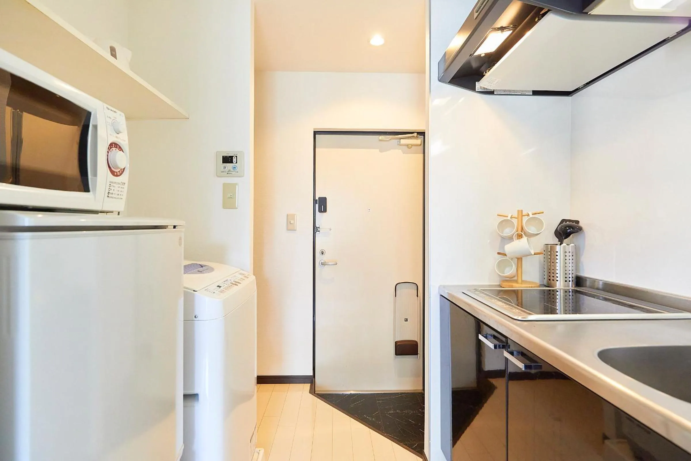 Kitchen or kitchenette in 錦系町天空樹景觀飯店 Skytree View Kinshicho - crib free