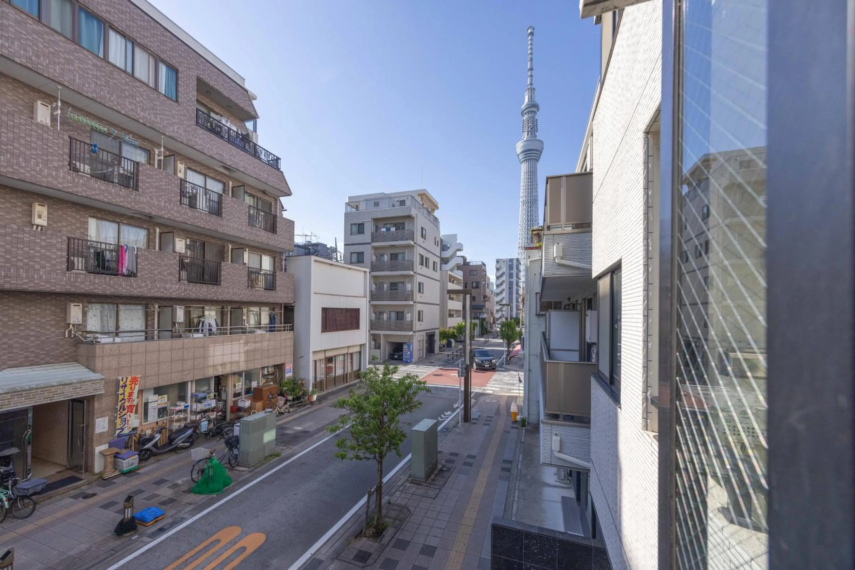 Day in 錦系町天空樹景觀飯店 Skytree View Kinshicho - crib free