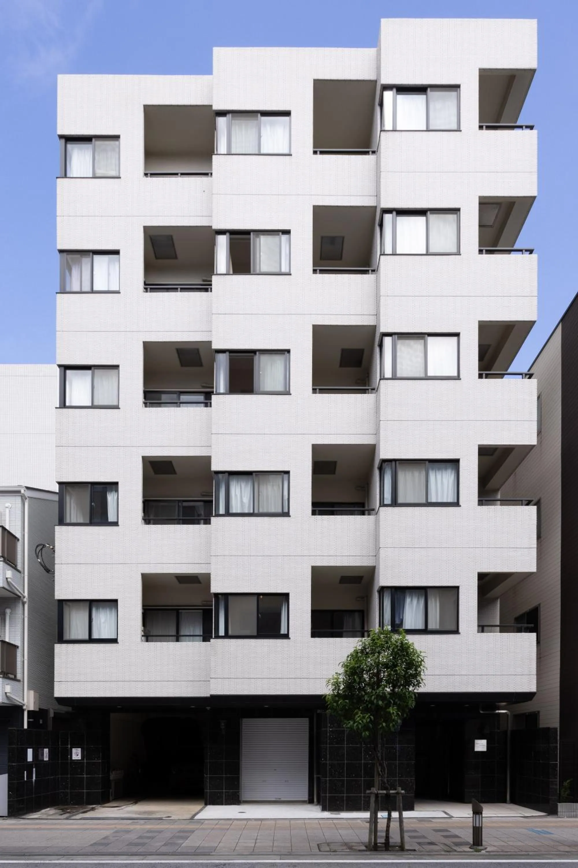 Property building in 錦系町天空樹景觀飯店 Skytree View Kinshicho - crib free