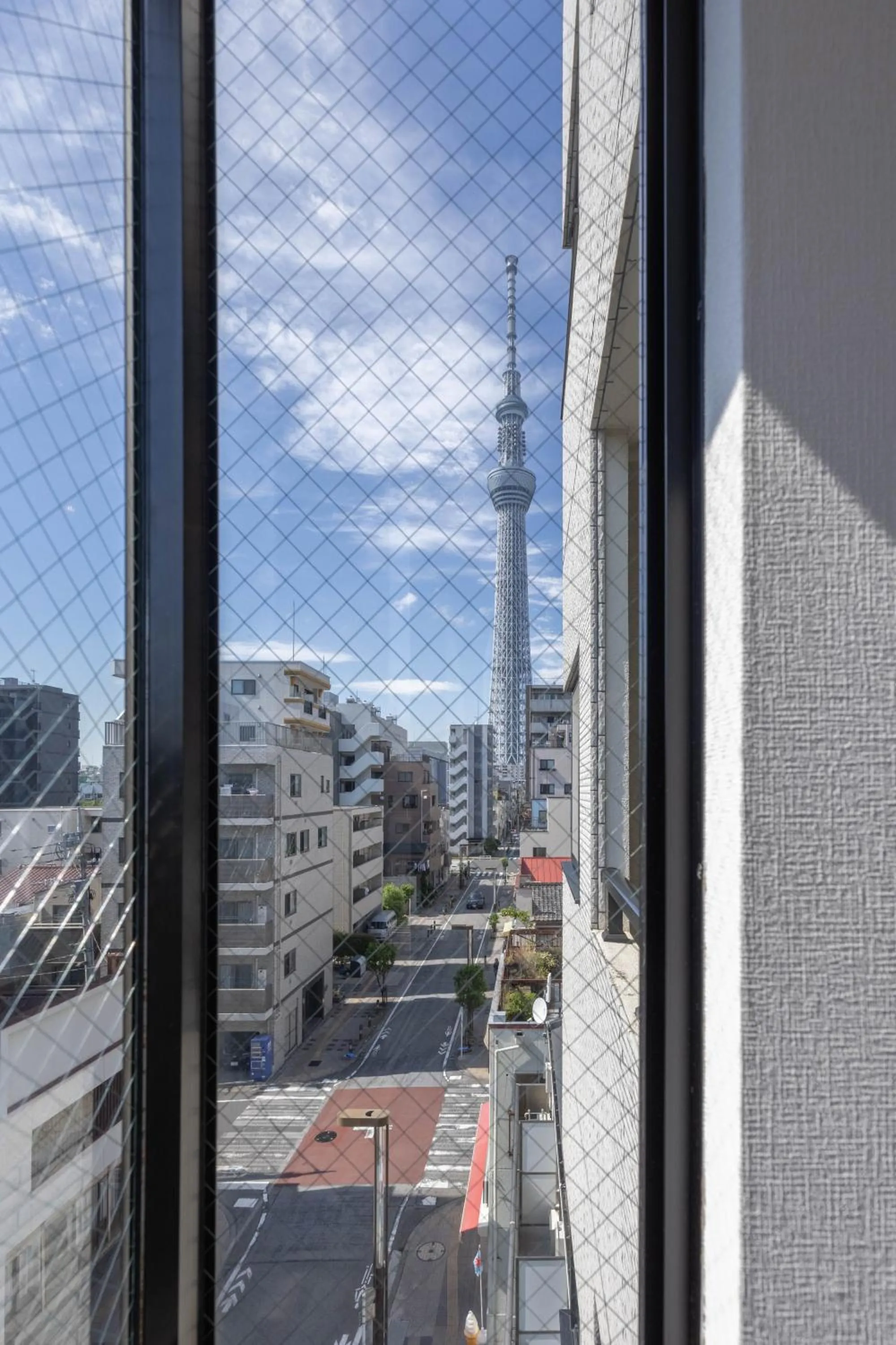 Day in 錦系町天空樹景觀飯店 Skytree View Kinshicho - crib free