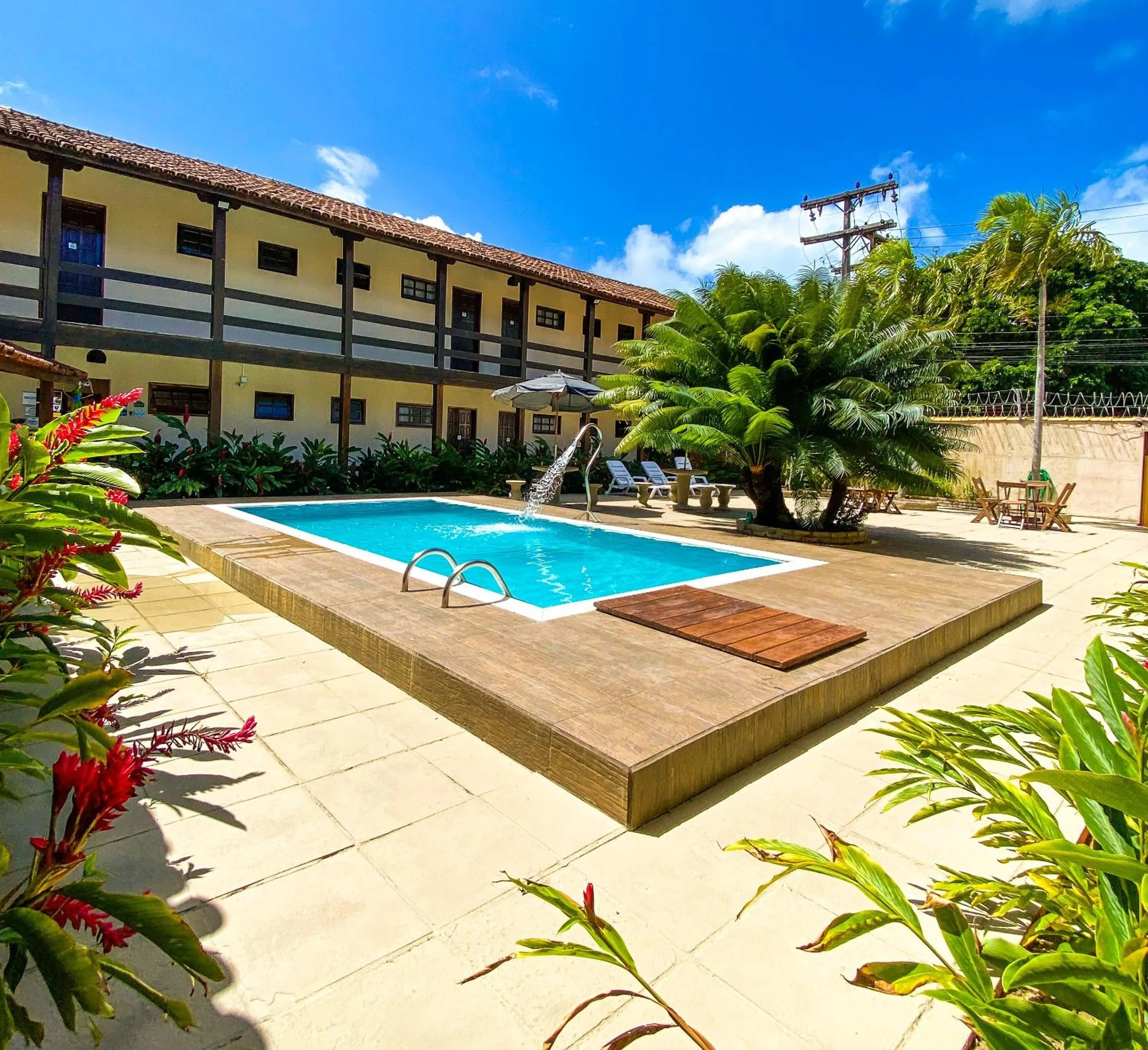 Swimming pool in Hotel Malibu