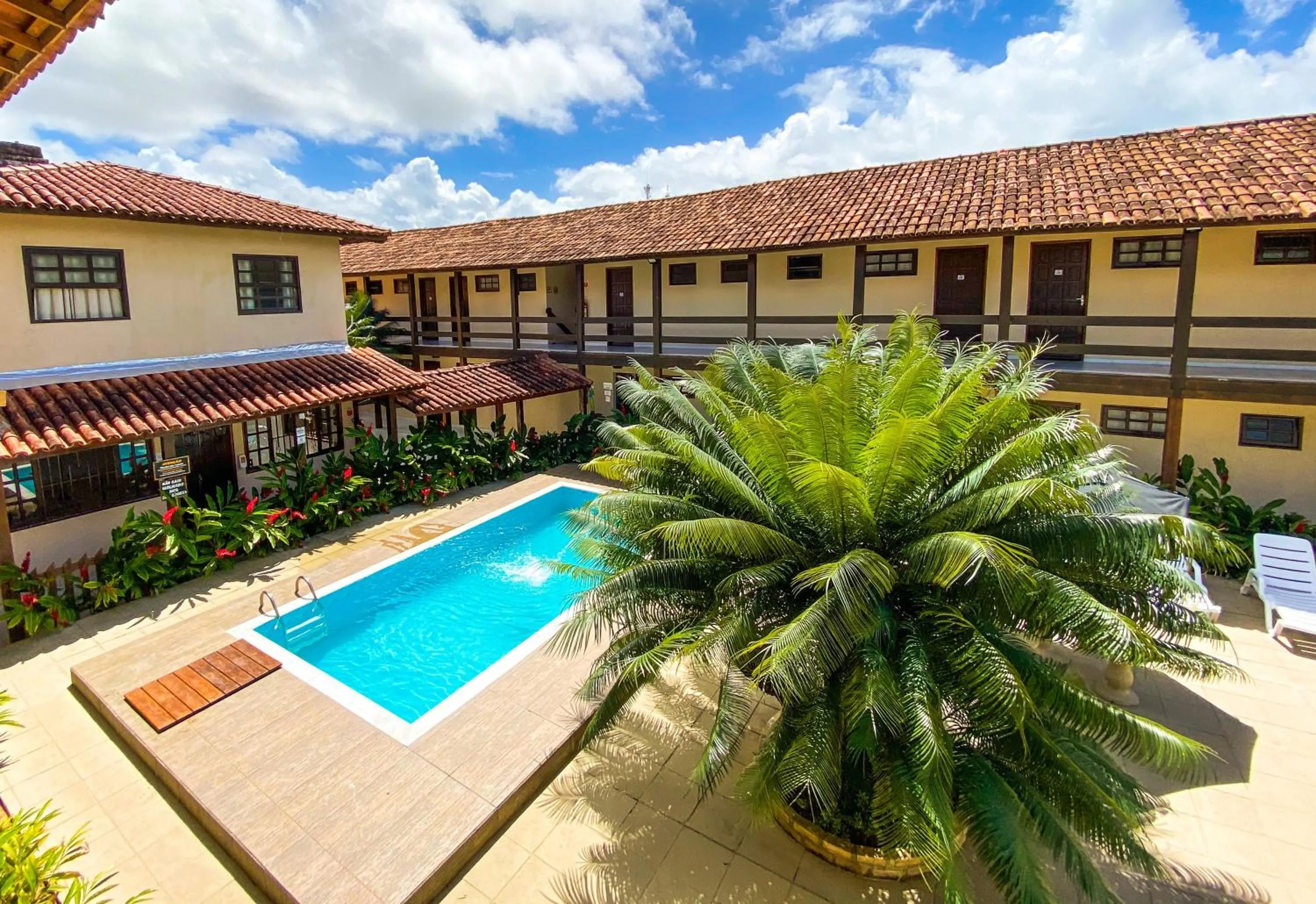 Swimming pool in Hotel Malibu