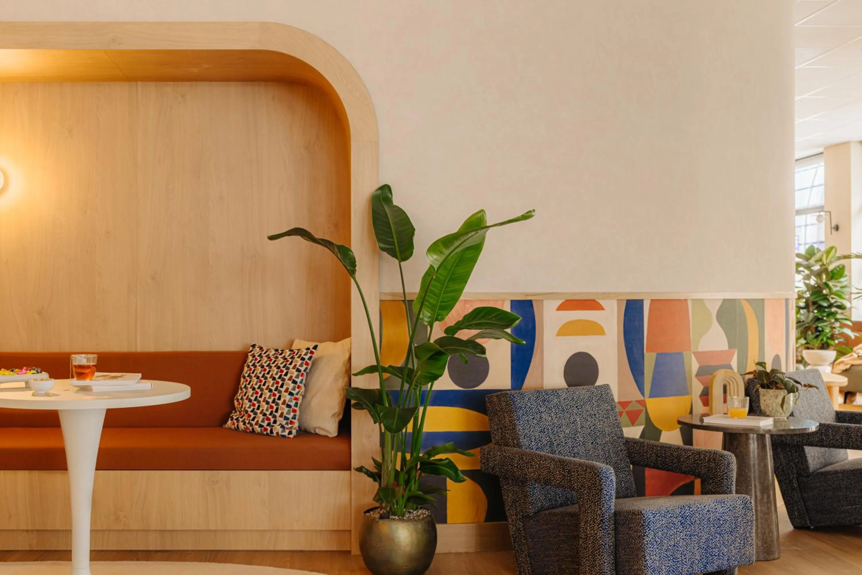 Lobby or reception in Leonardo Hotel Hengelo City Center