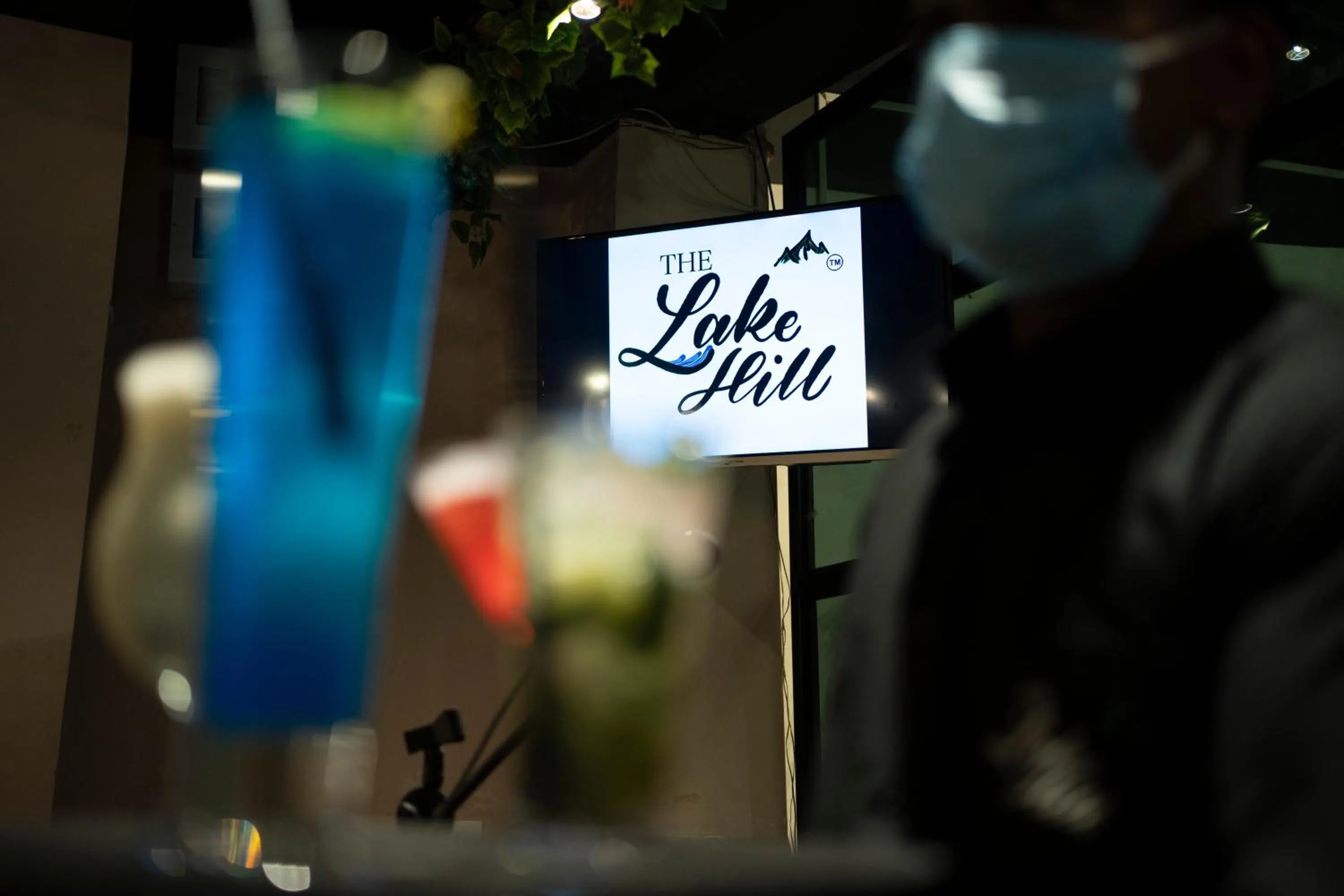 Restaurant/places to eat in The Lake Hill