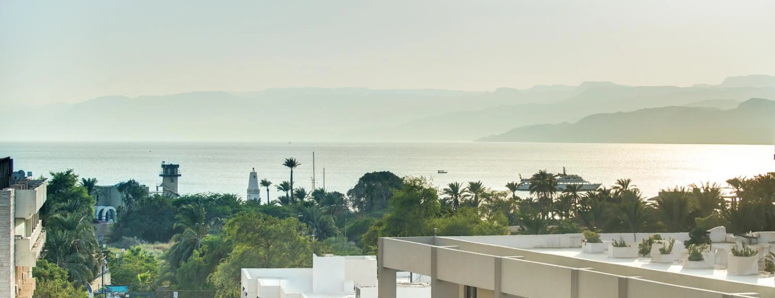 Sea view in The Loft hotel By FHM