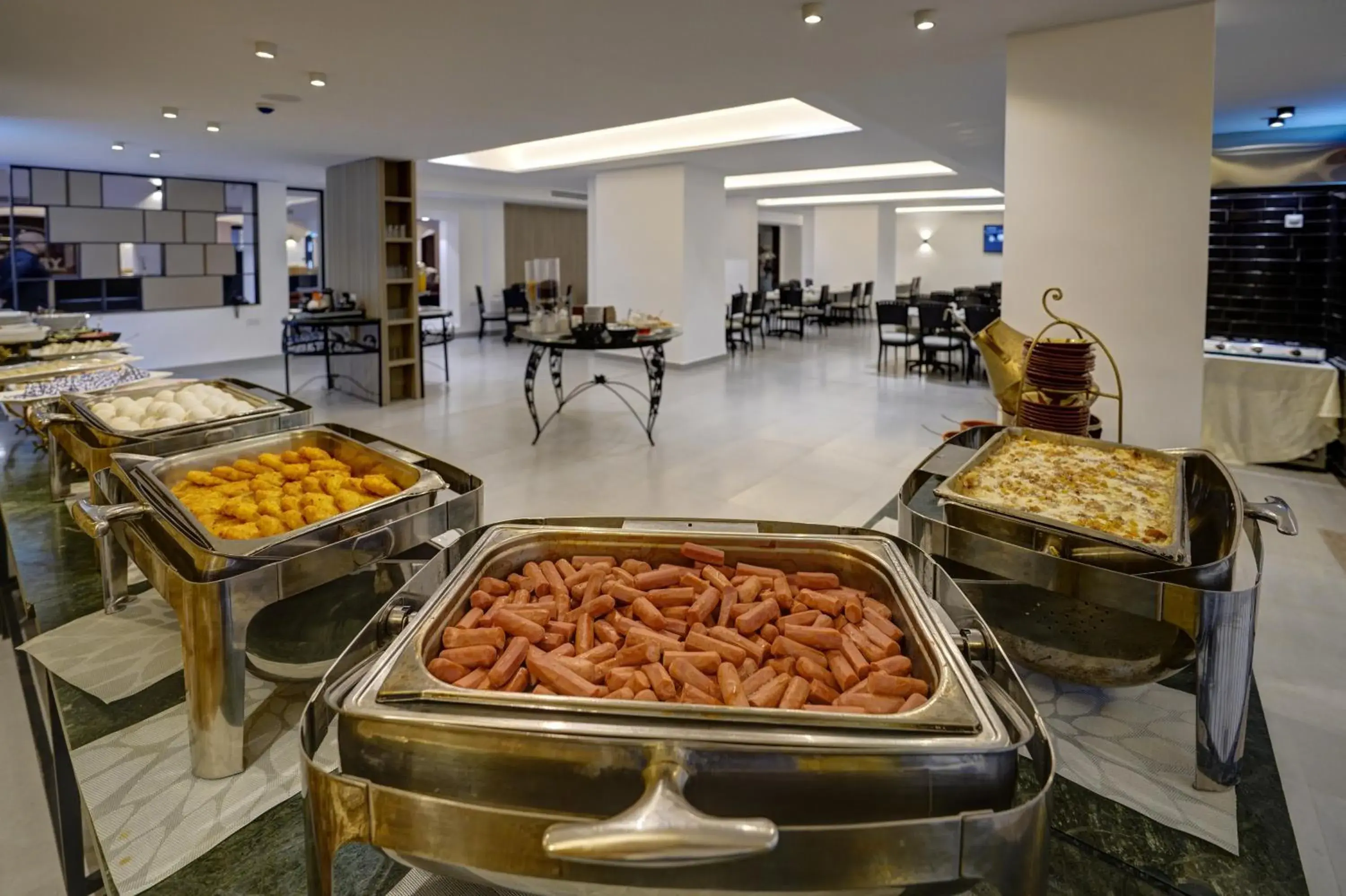 Restaurant/places to eat in The Loft hotel By FHM Restaurant/places to eat in The Loft hotel By FHM