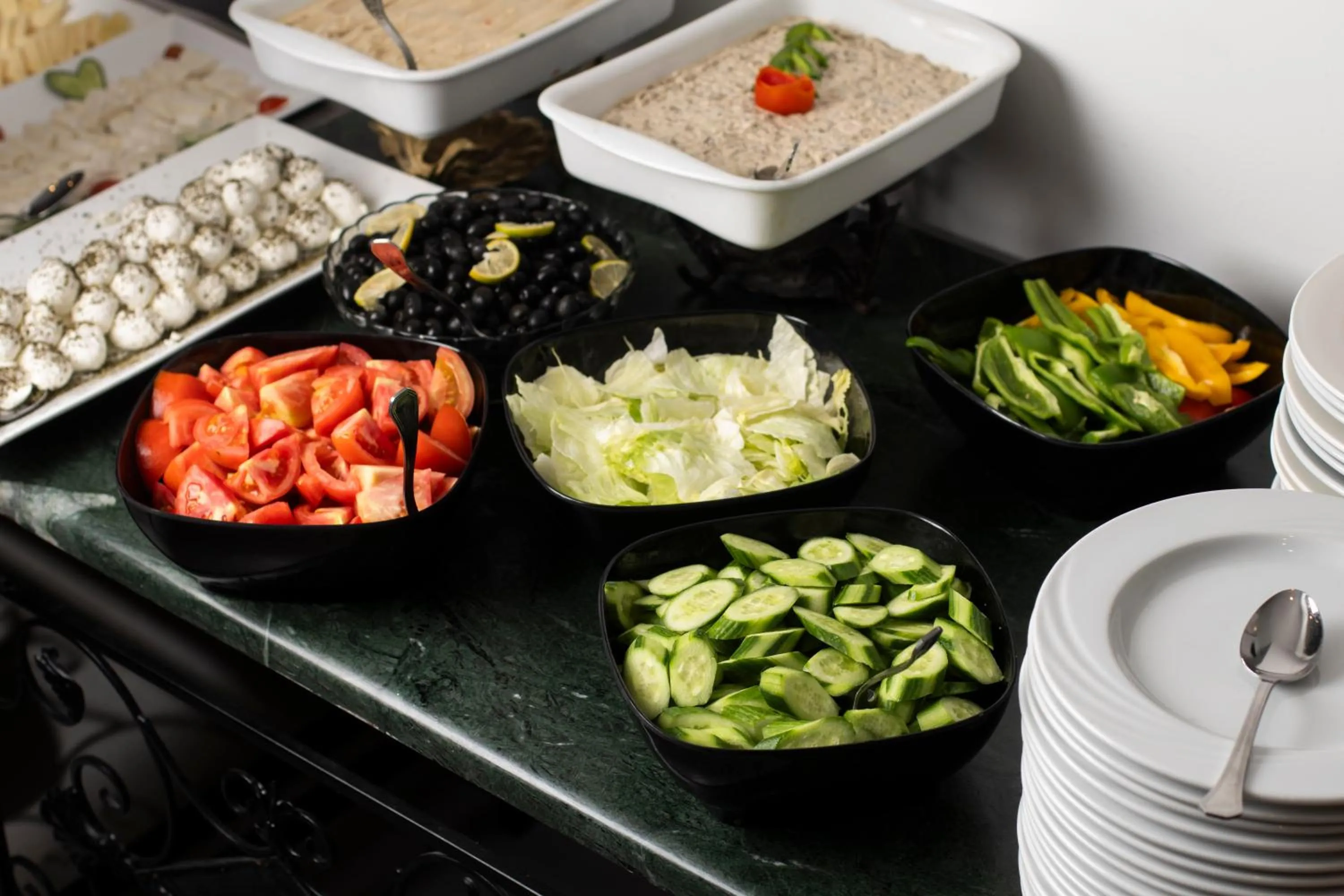 Restaurant/places to eat in The Loft hotel By FHM