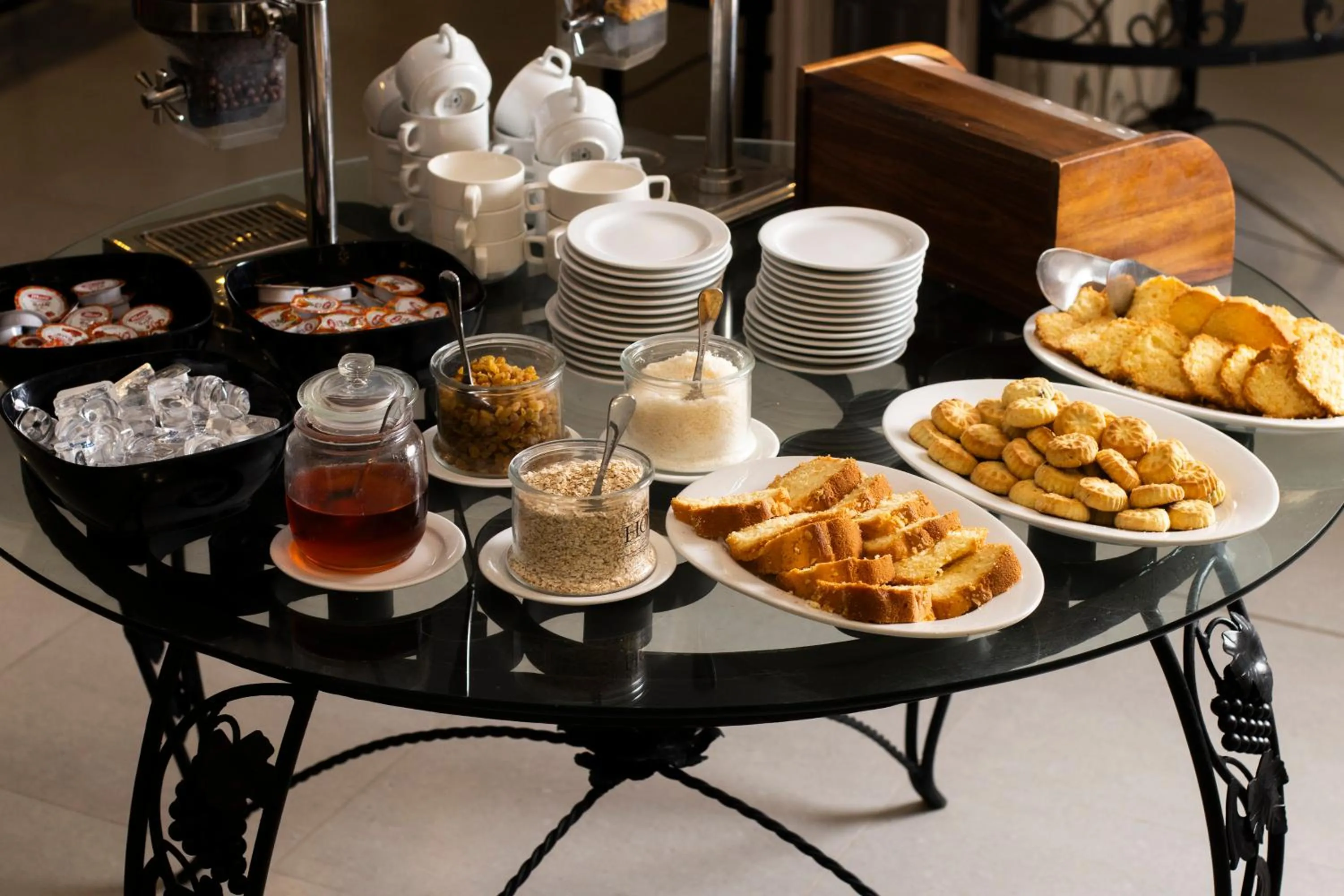 Breakfast in The Loft hotel By FHM