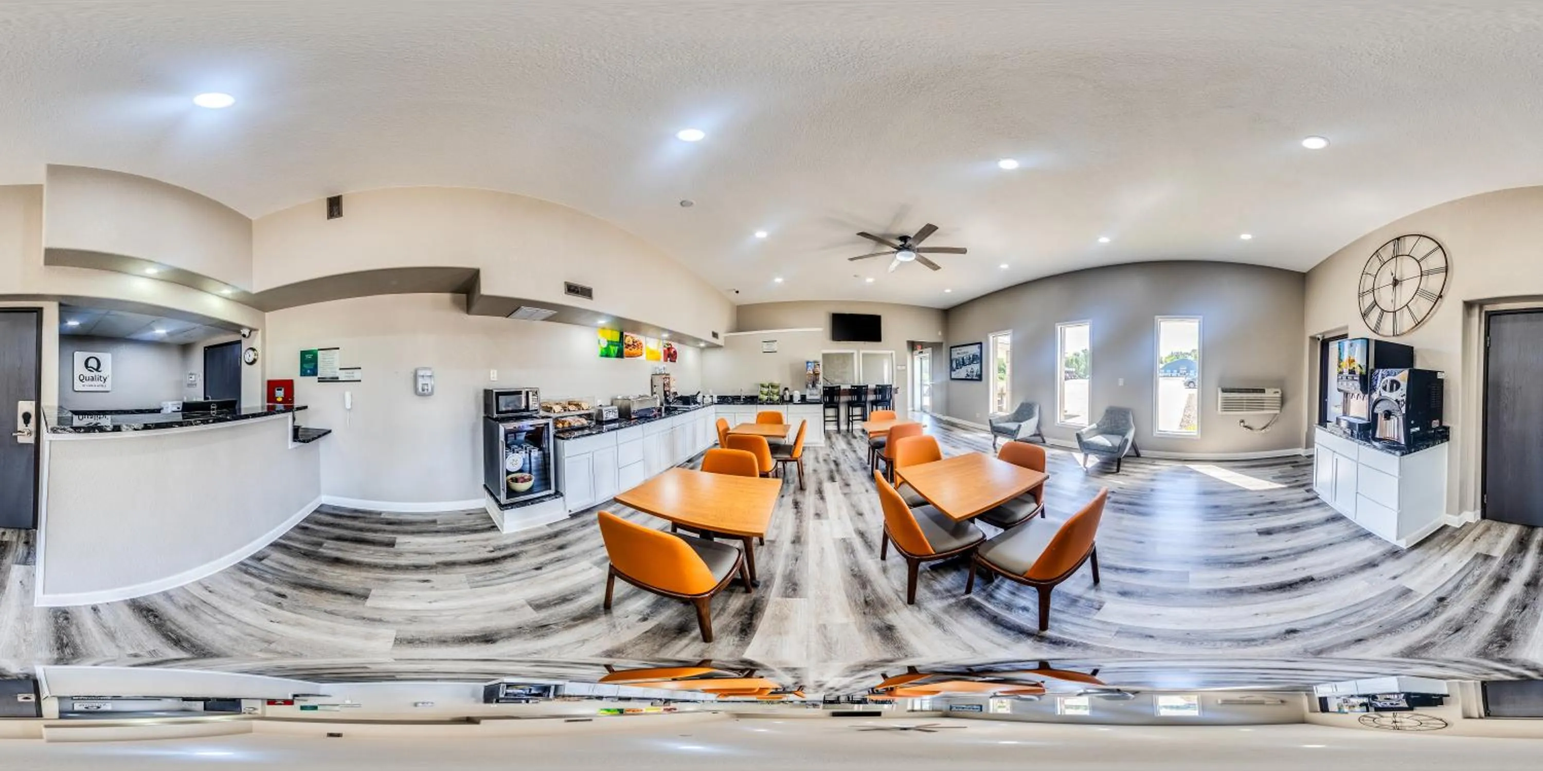 Breakfast in Quality Inn Oskaloosa