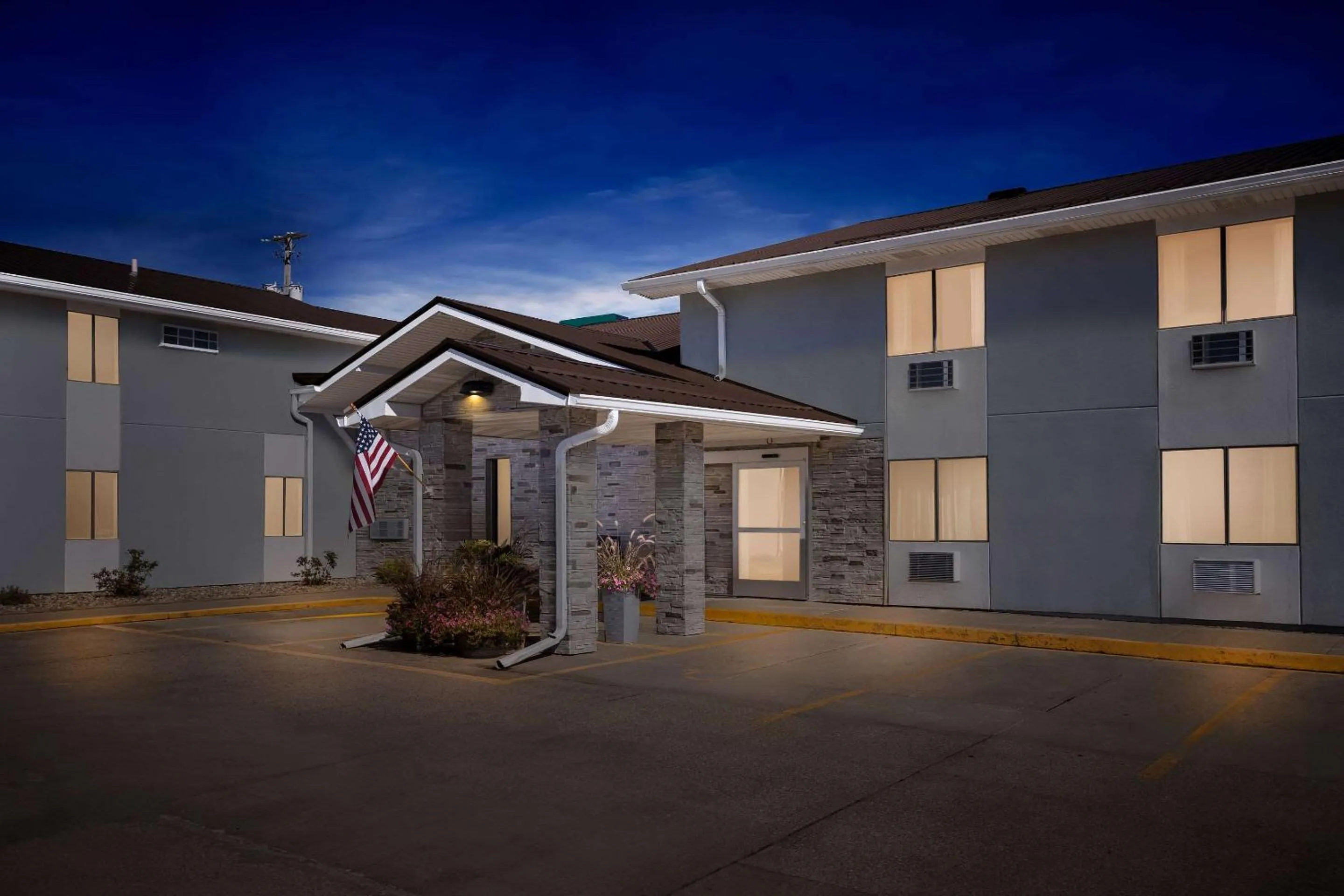 Property building in Quality Inn Oskaloosa