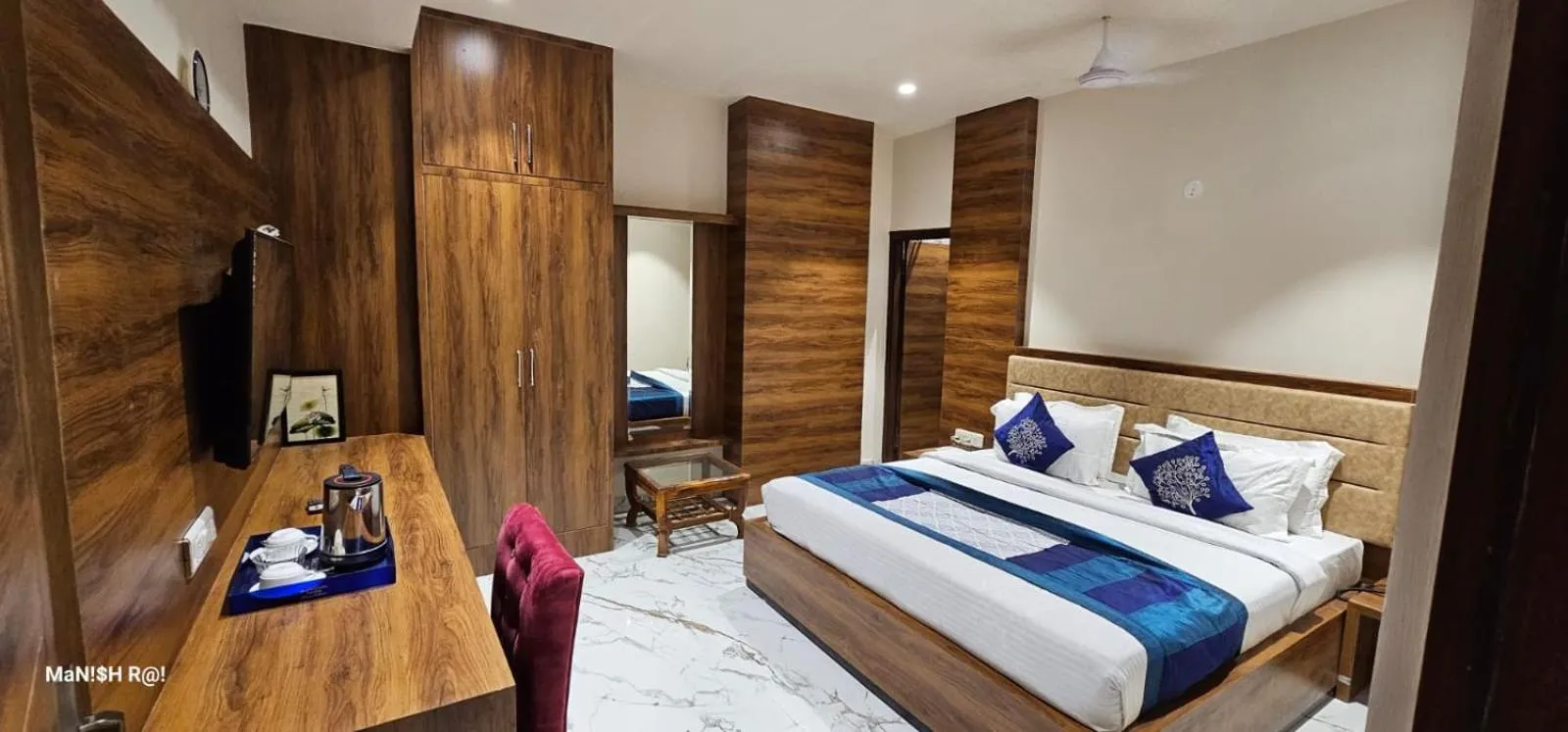 Bed in HOTEL SILVER STONE