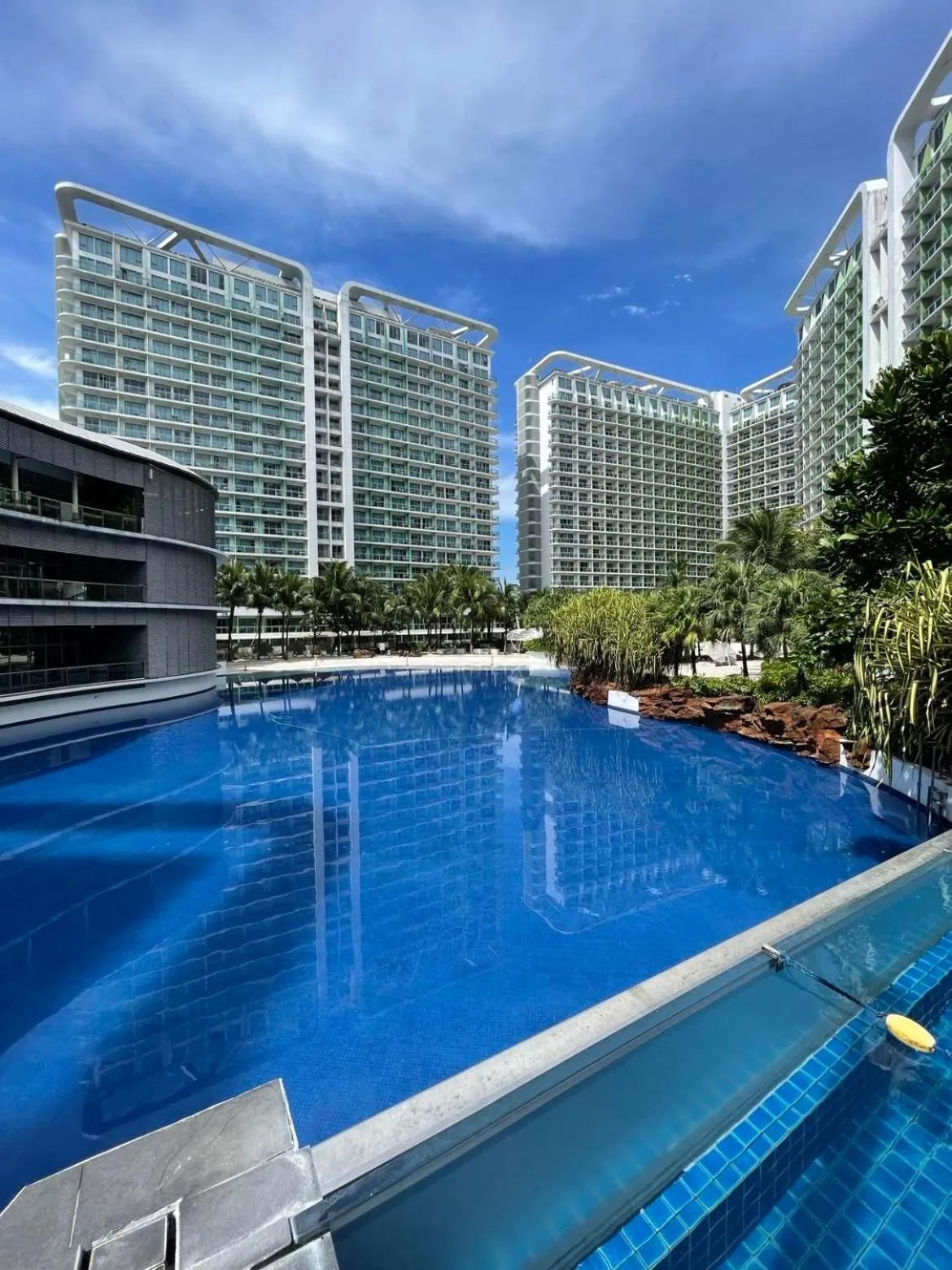 Azure Urban Resort Residences