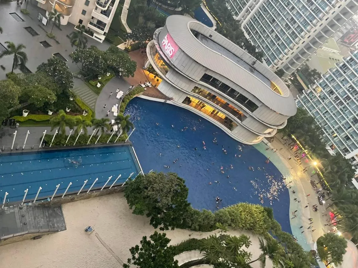 Azure Urban Resort Residences