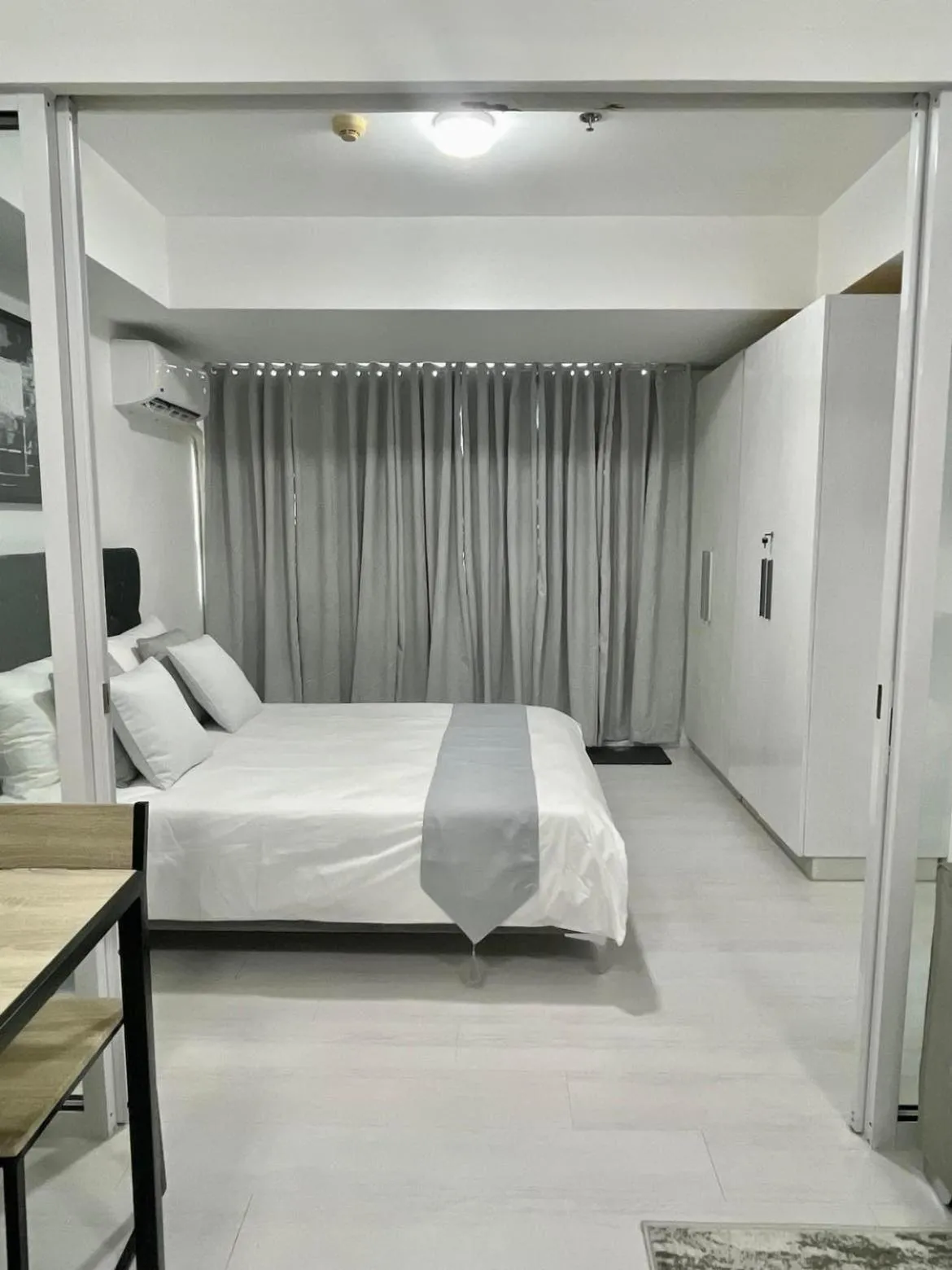 Bed in Azure Urban Resort Residences
