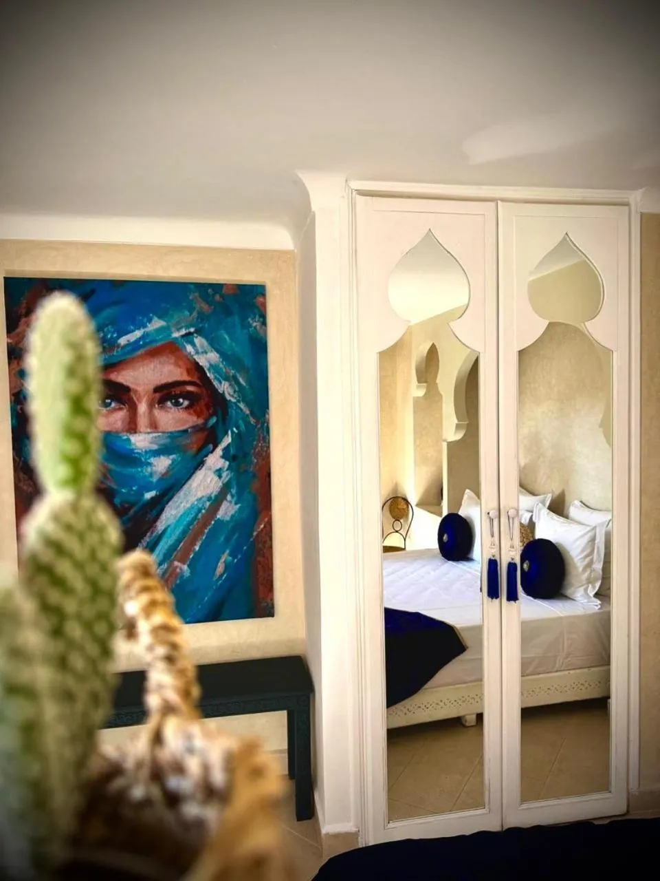 Decorative detail in Riad Dollar Des Sables & Spa