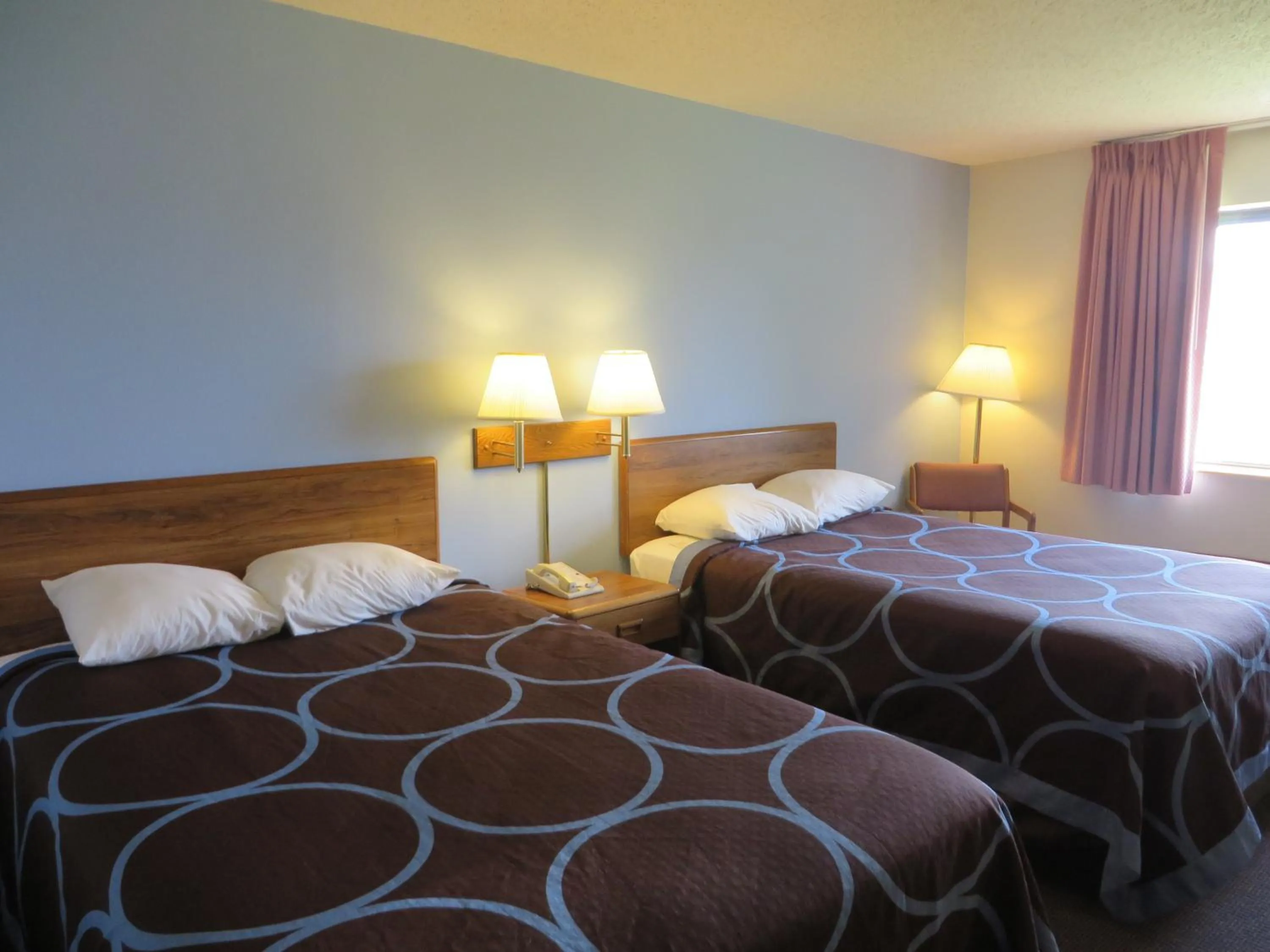 Bed in Super 8 by Wyndham Centerville