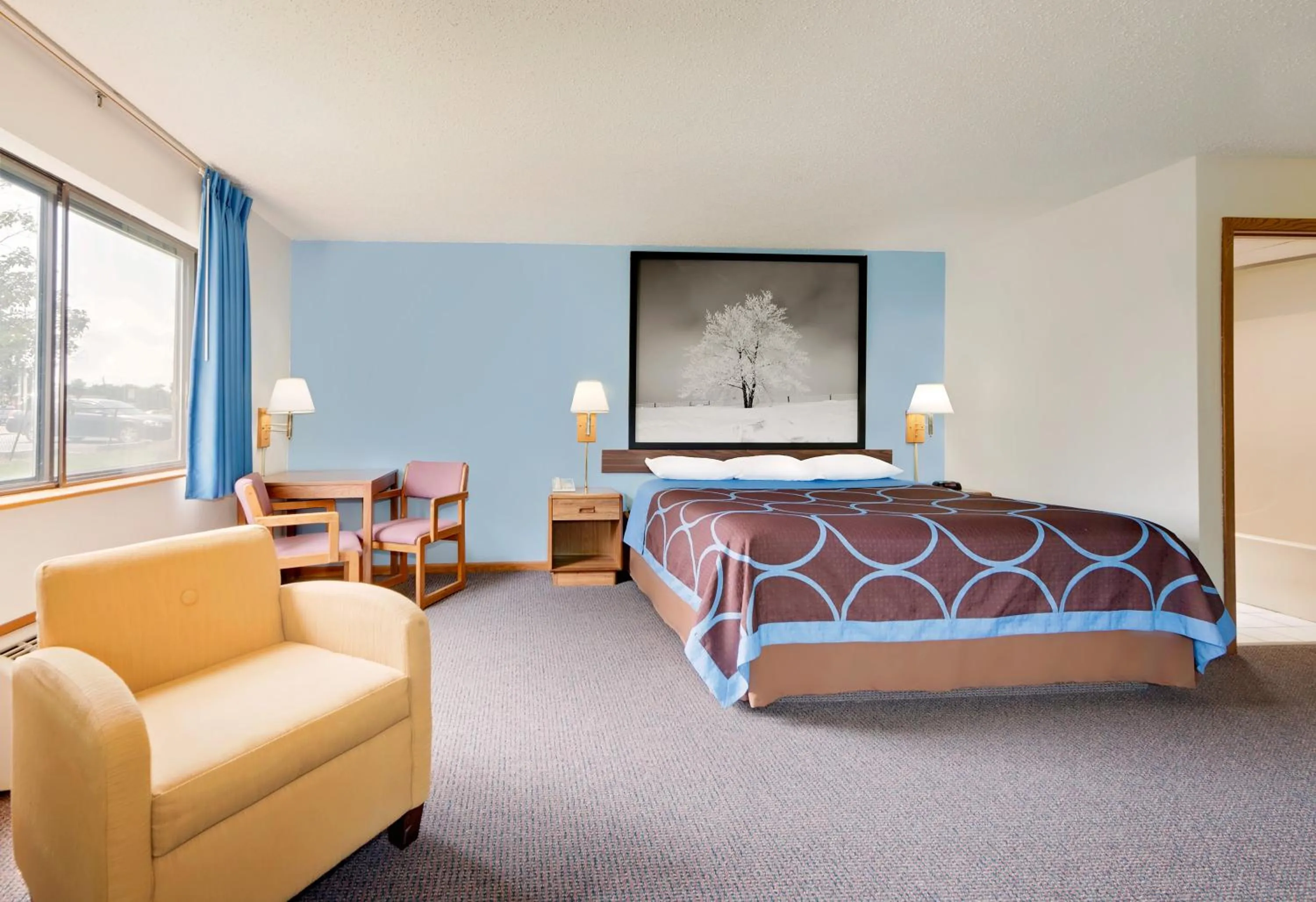 Bed in Super 8 by Wyndham Centerville