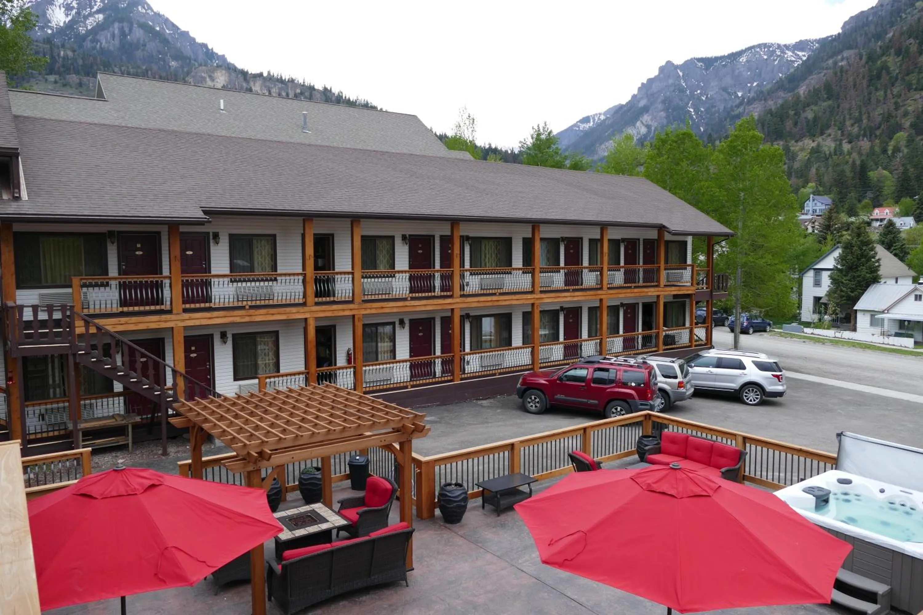 Property building in Matterhorn Inn Ouray