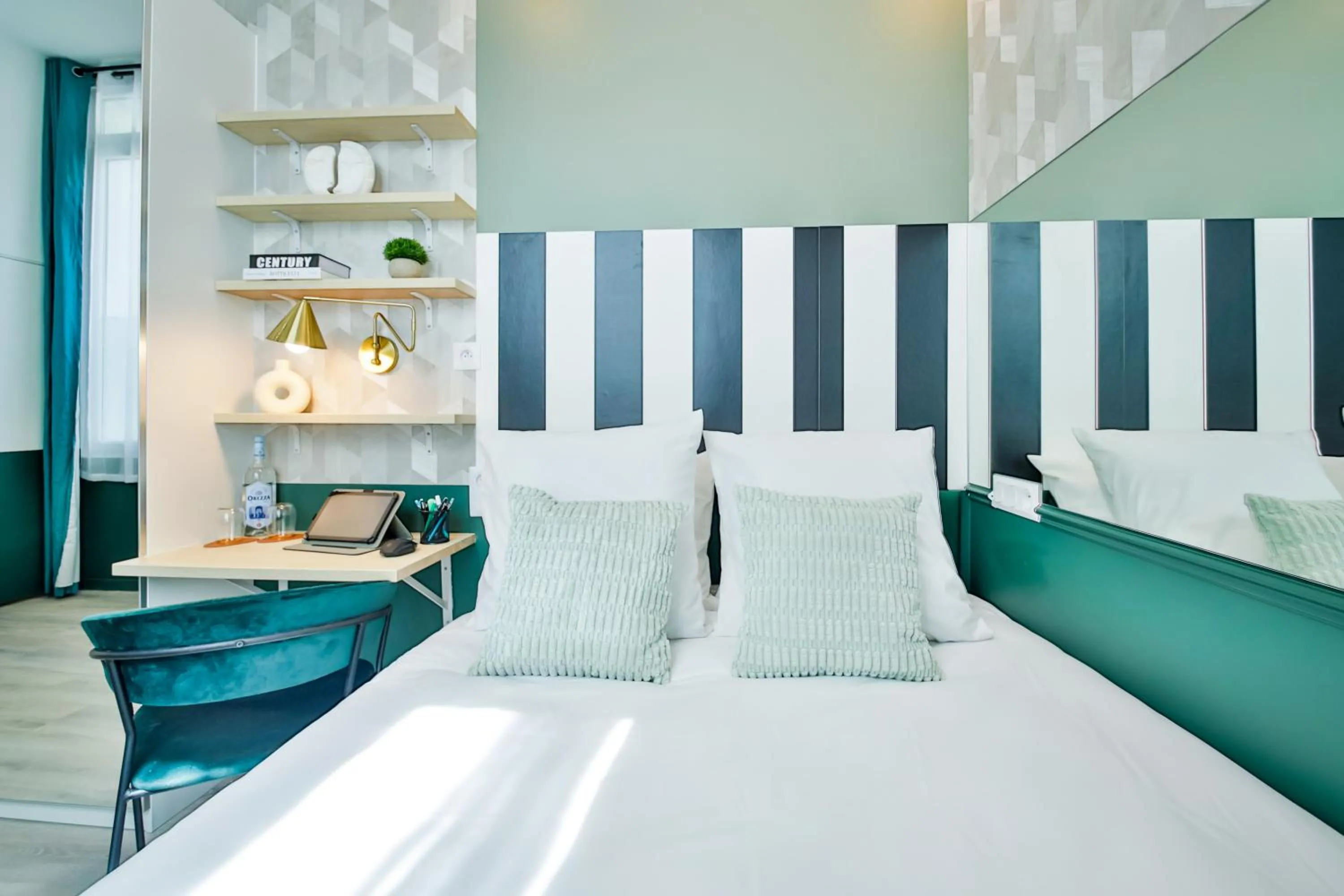 Bed in WS Louvre - Casanova